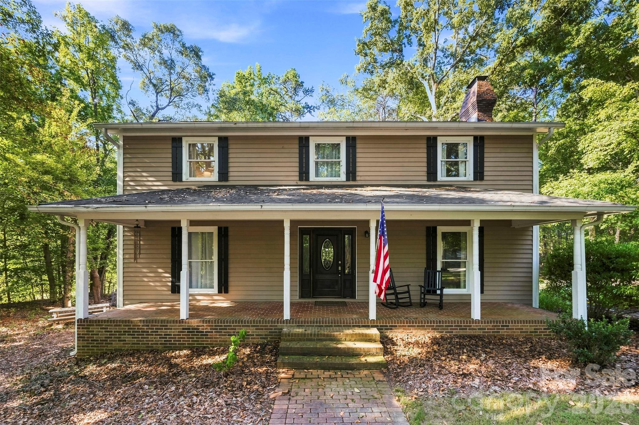 main property photo 9