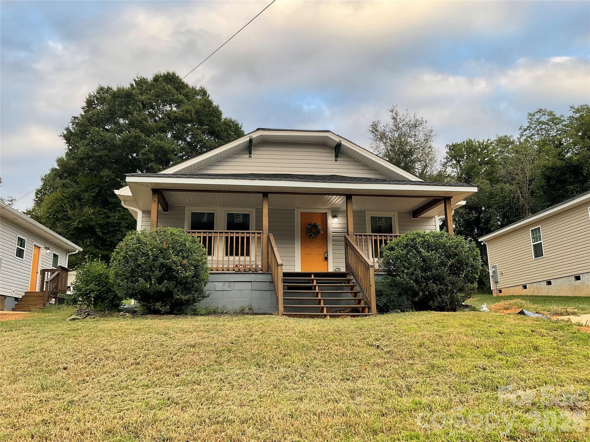 main property photo 0