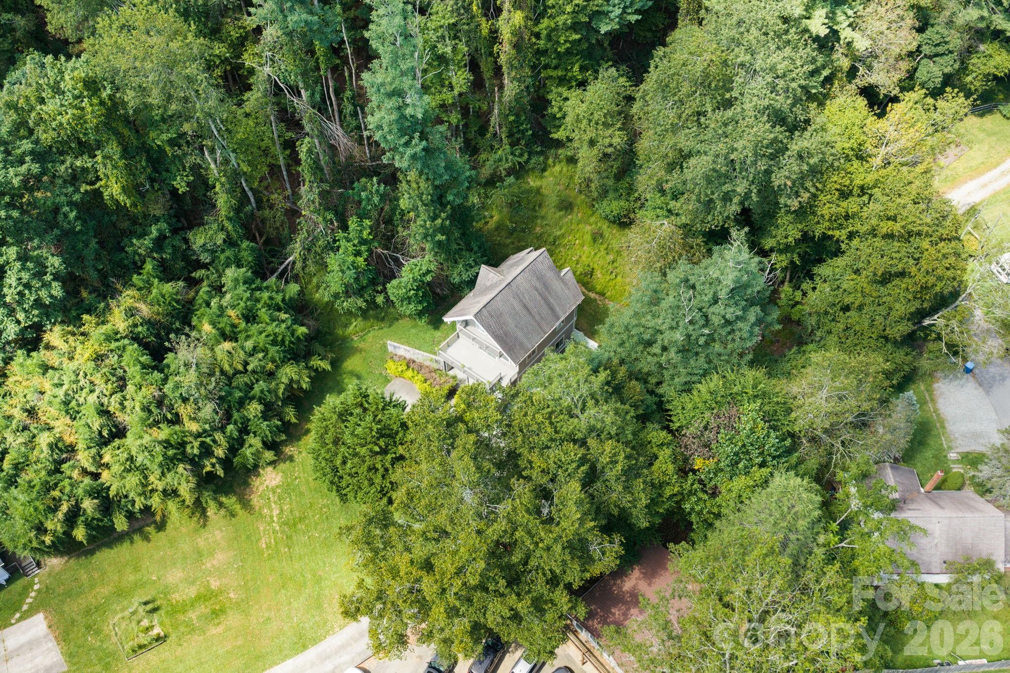 main property photo 41