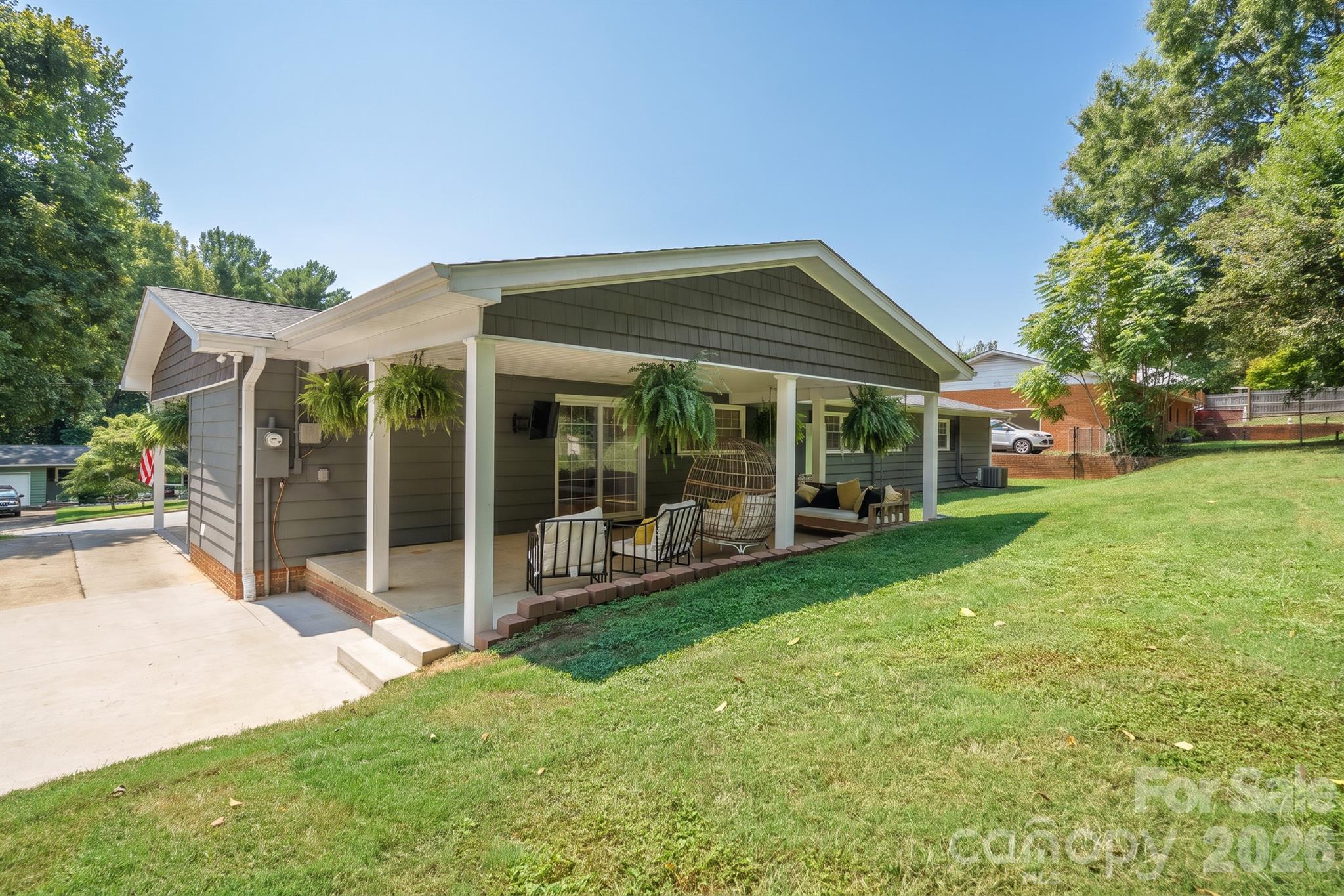 main property photo 39