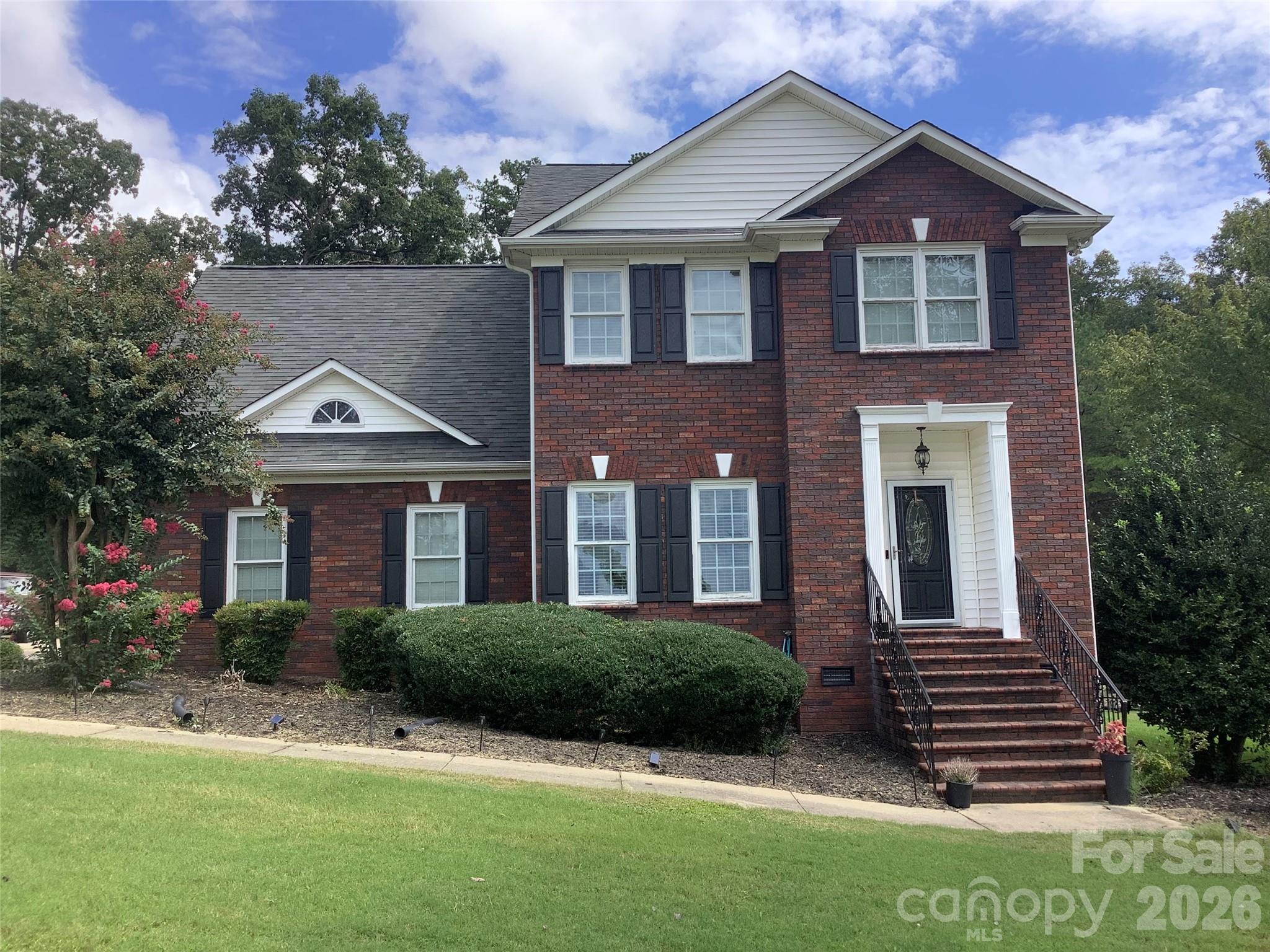 main property photo 0