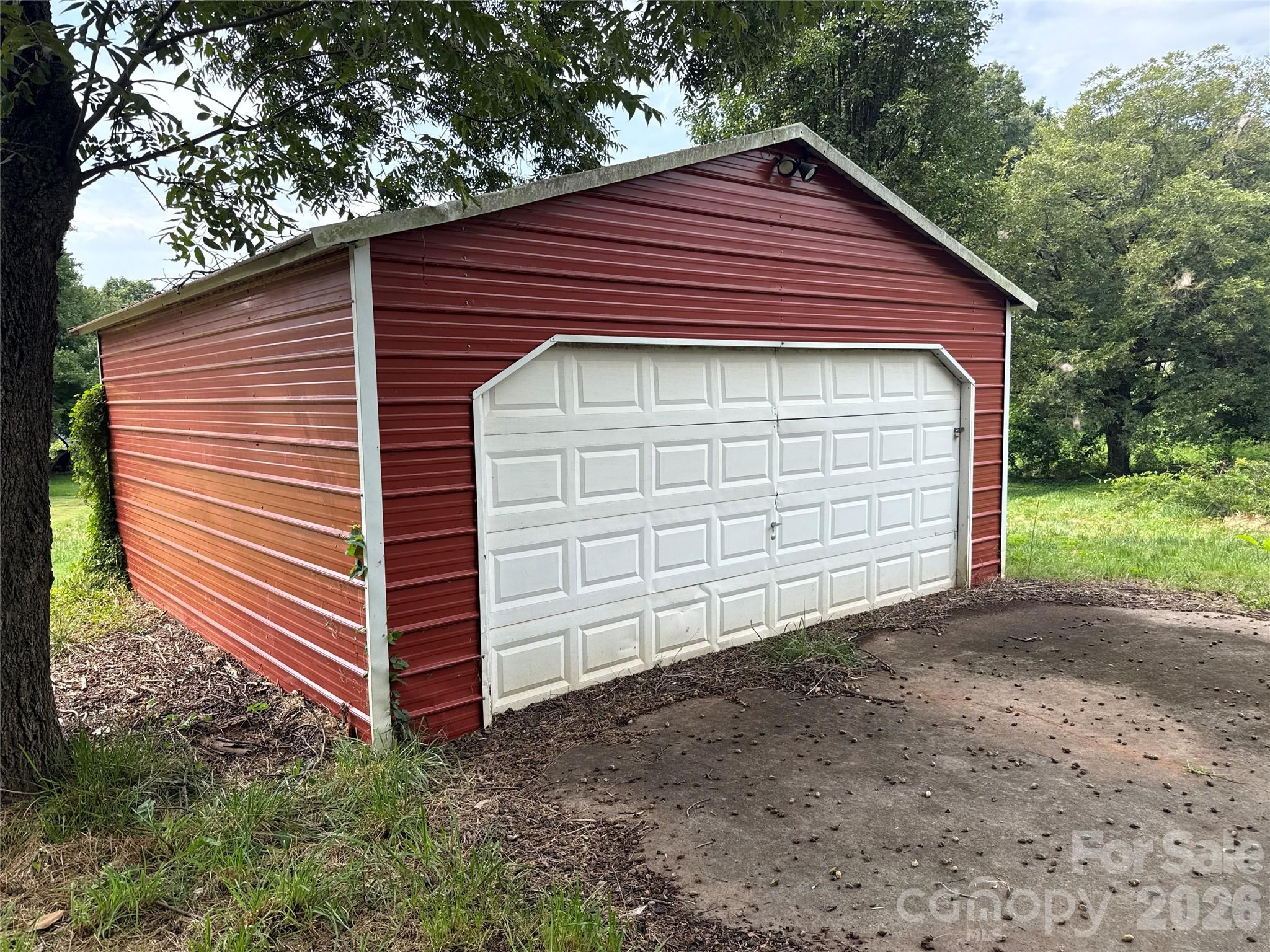 main property photo 20