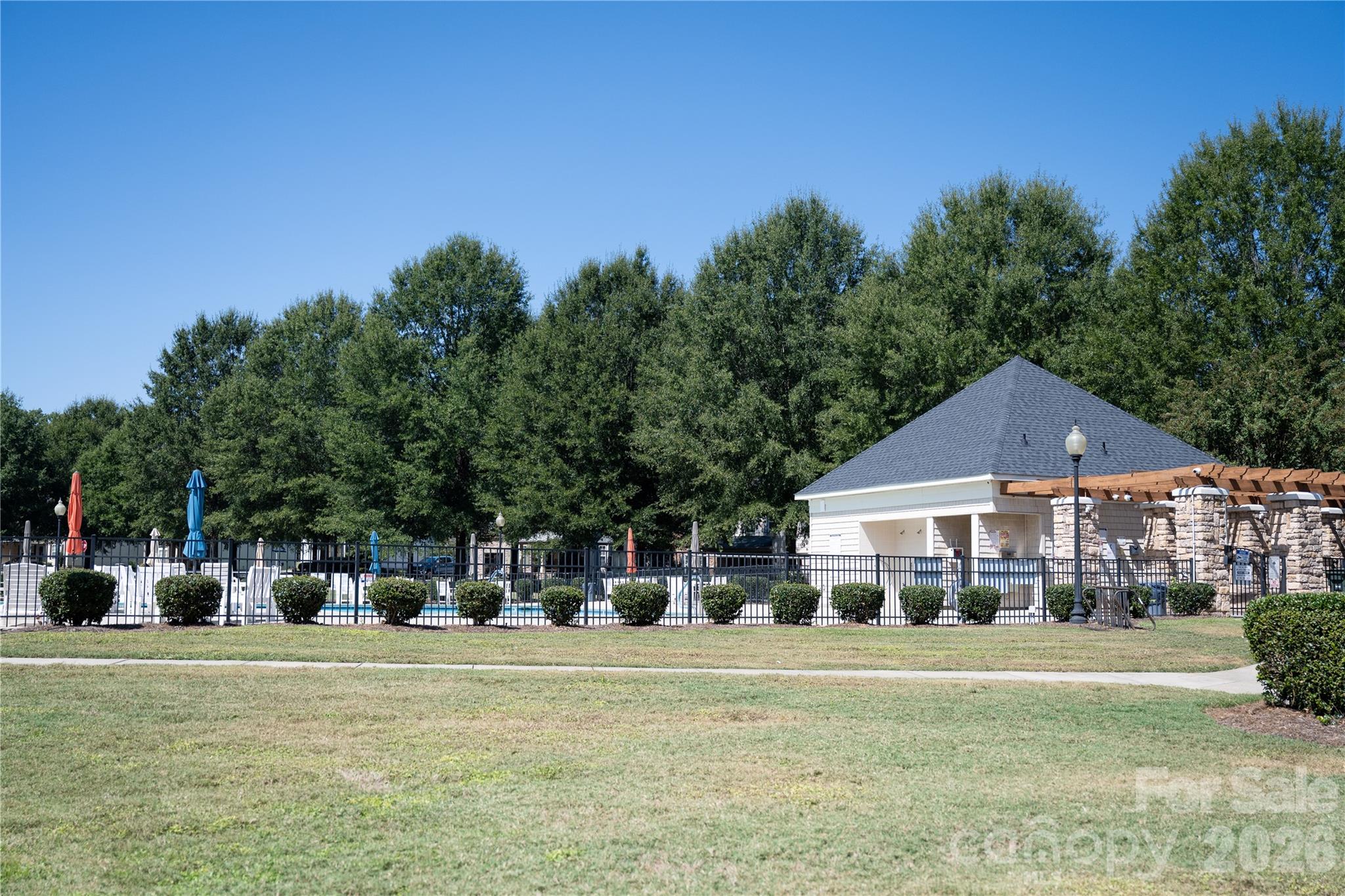 main property photo 31