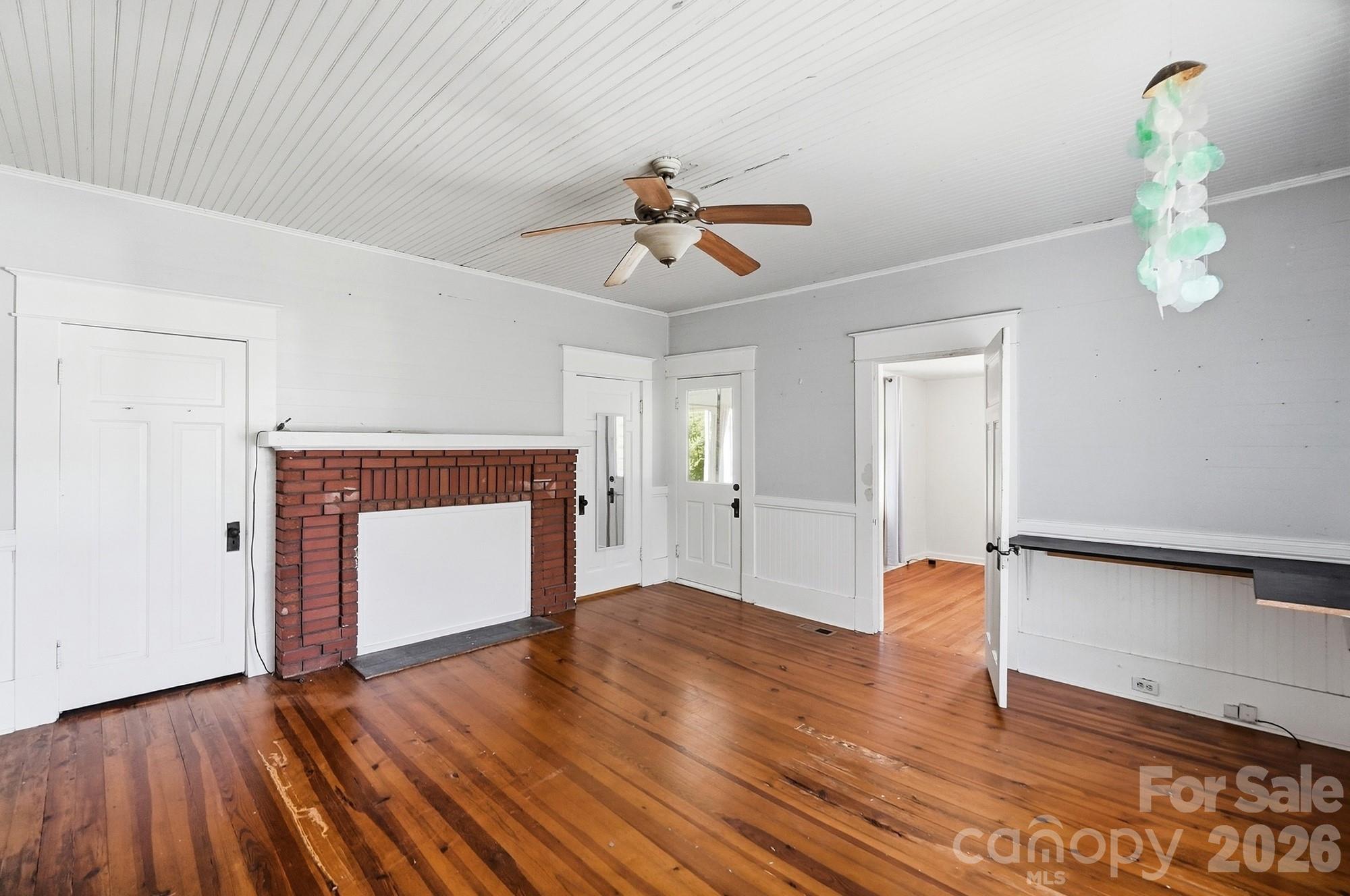 main property photo 16