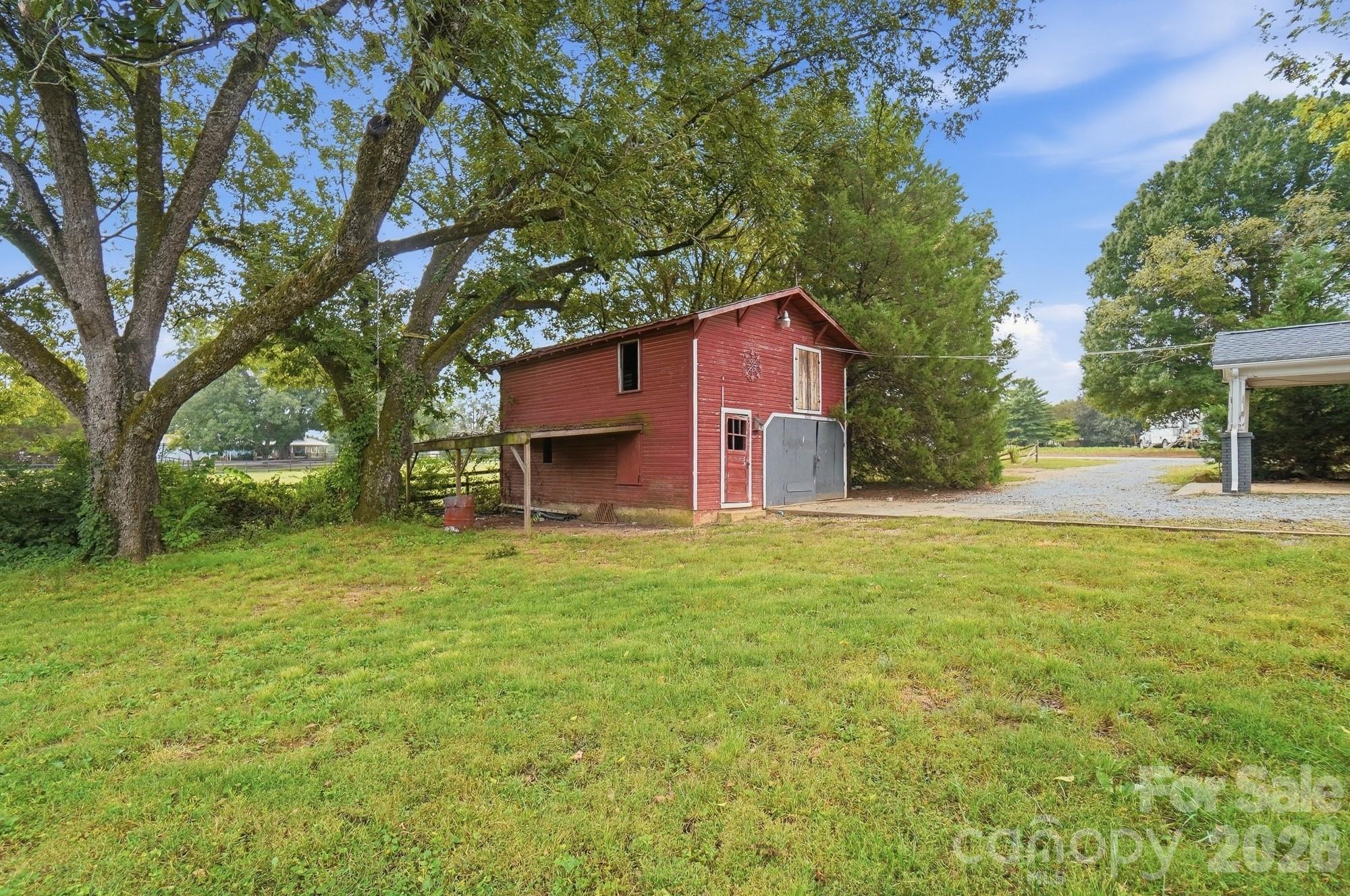 main property photo 39