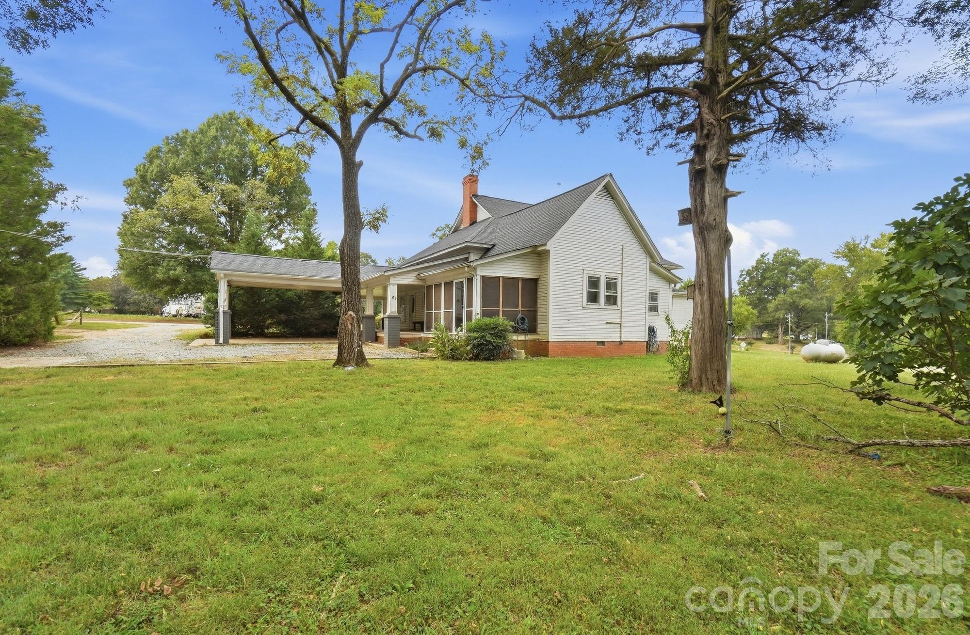 main property photo 41