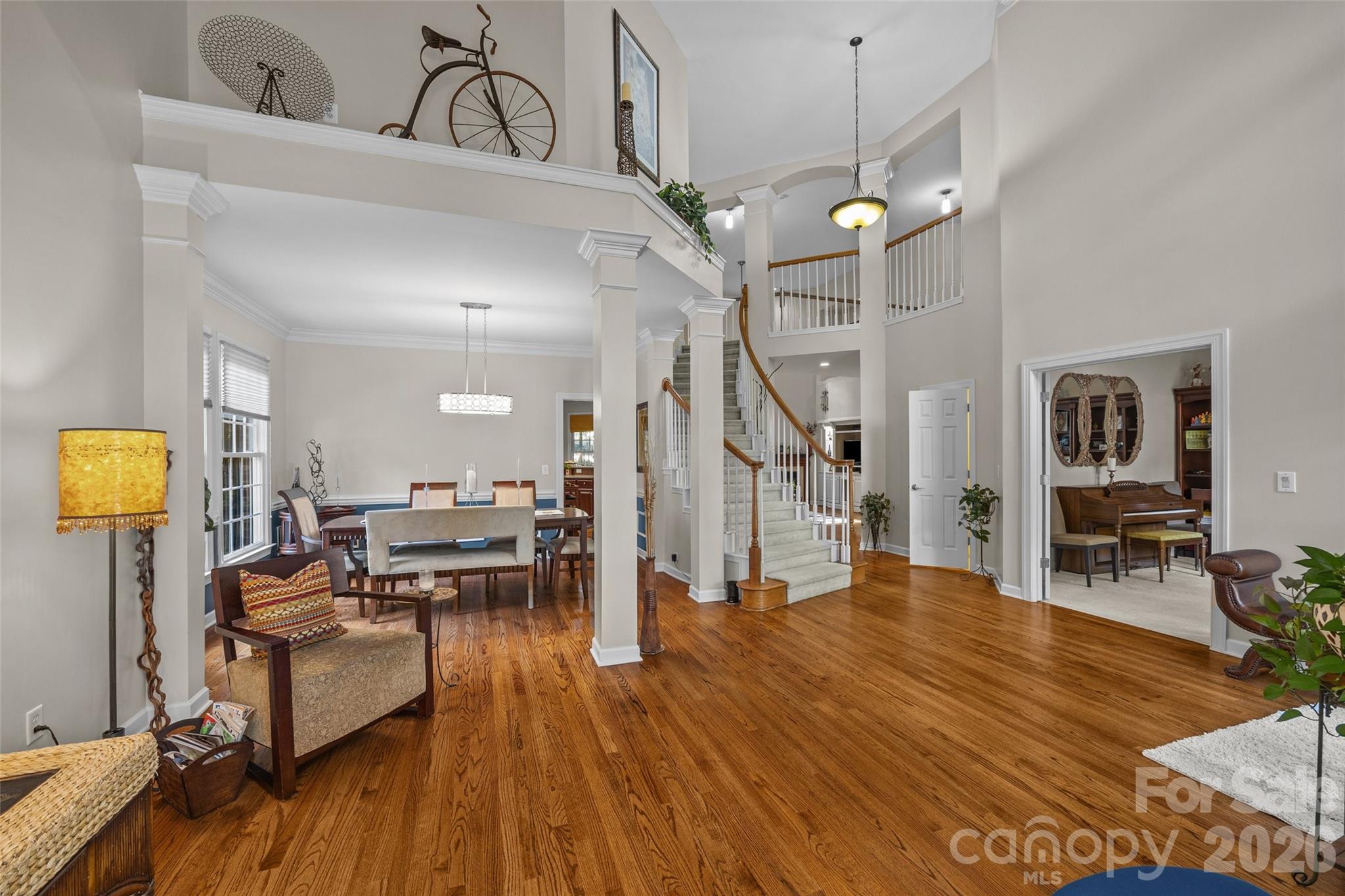 main property photo 6