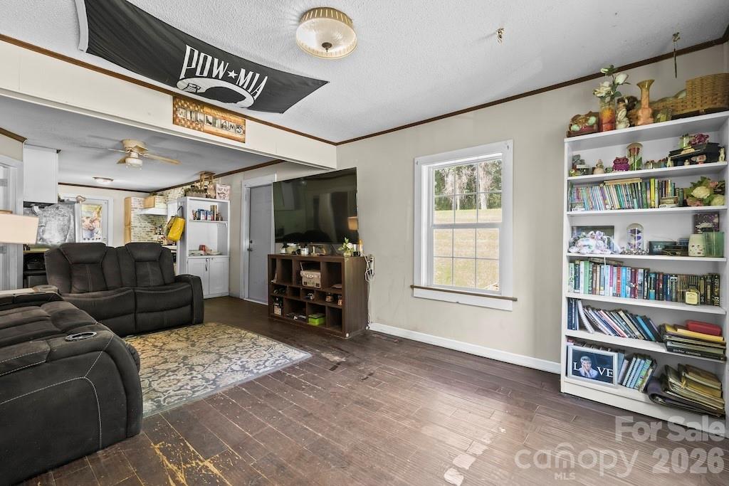 main property photo 3