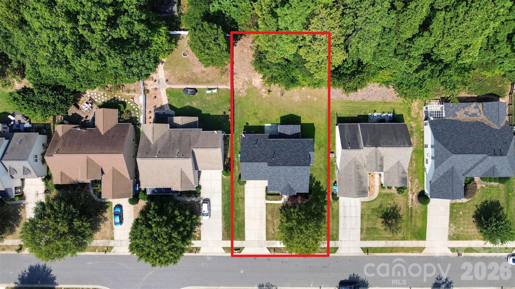 main property photo 40