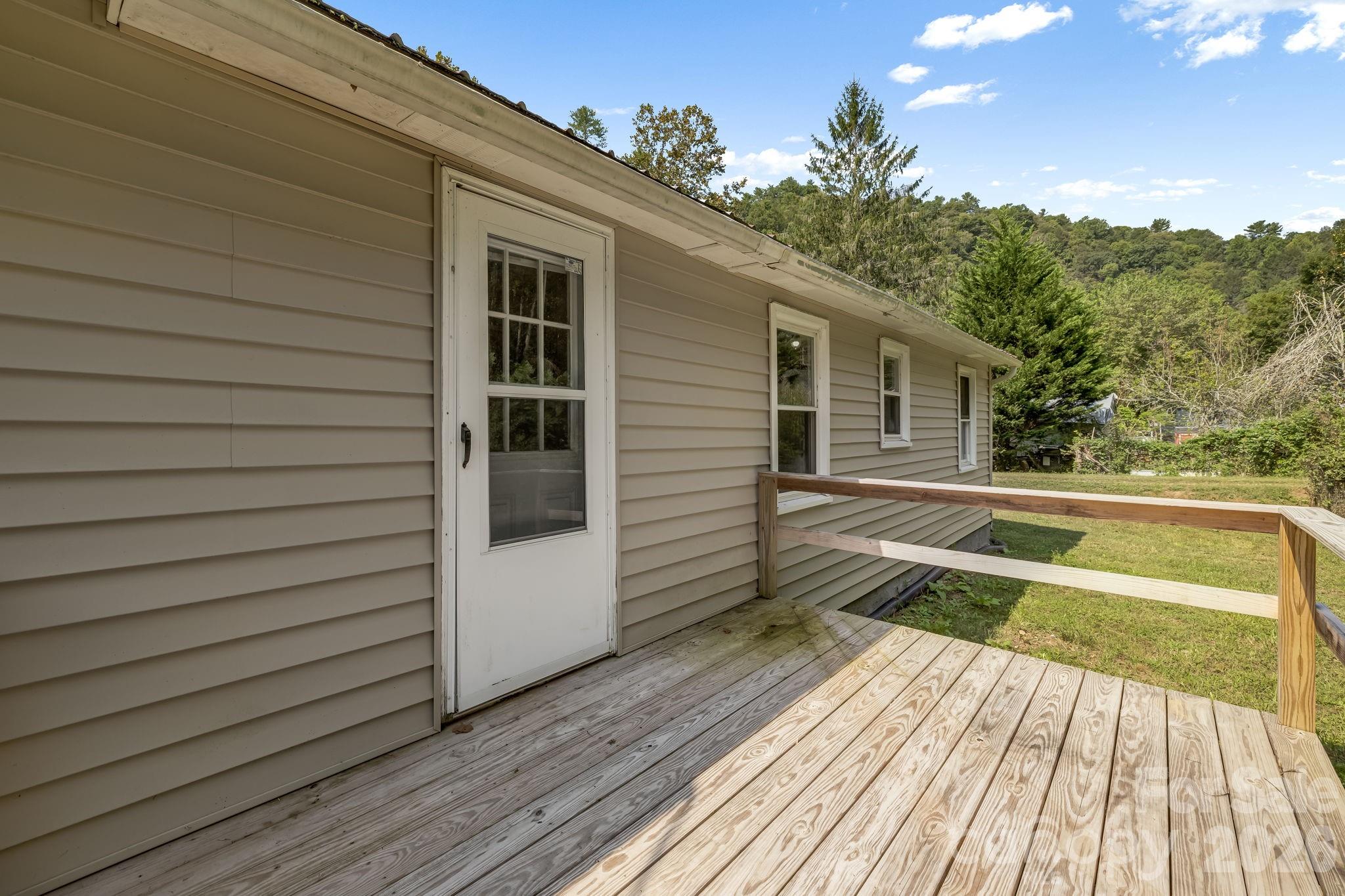 main property photo 29