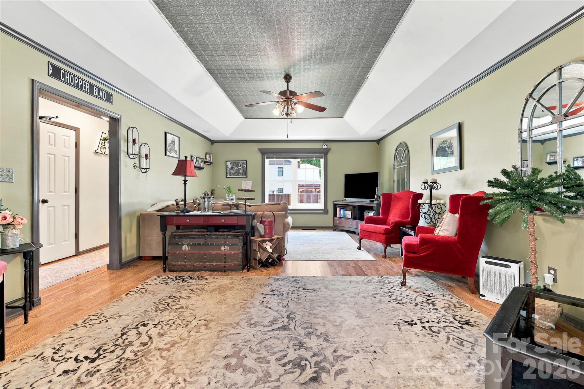 main property photo 4