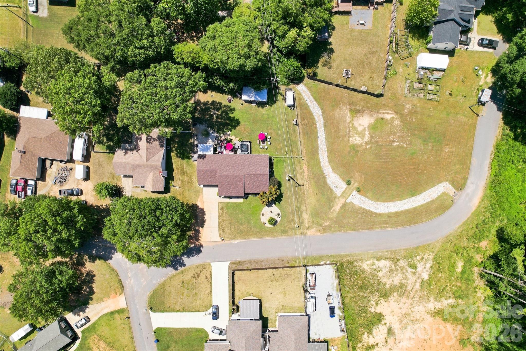 main property photo 41