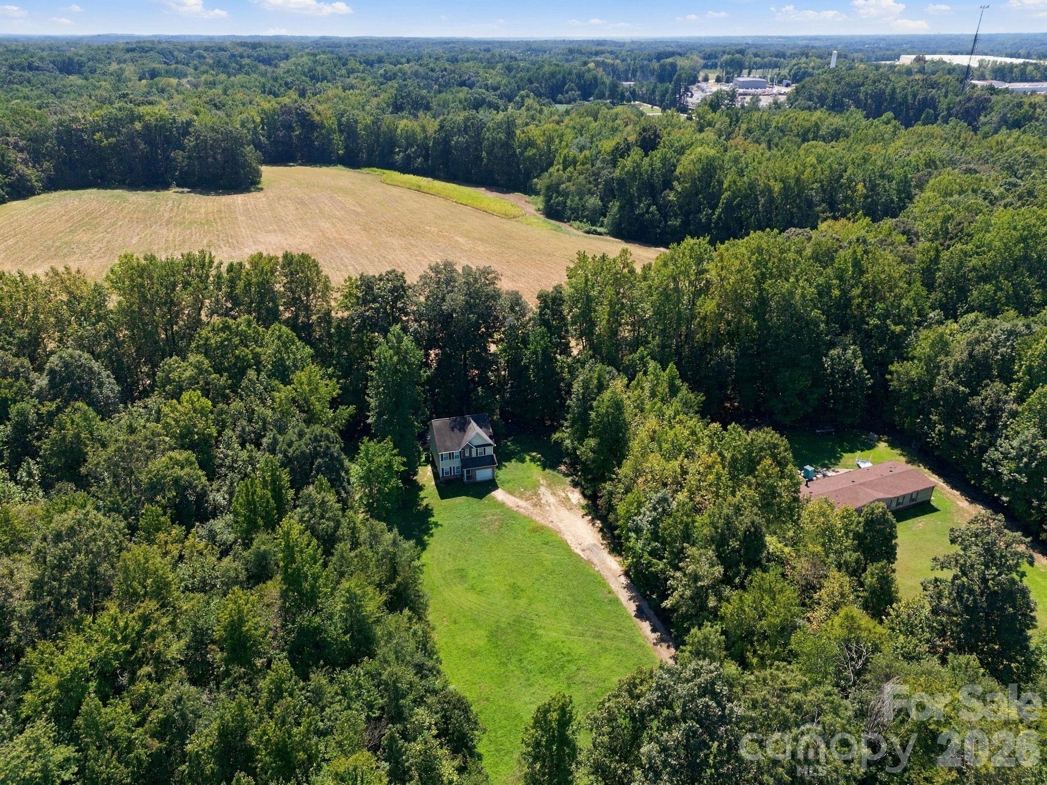 main property photo 37