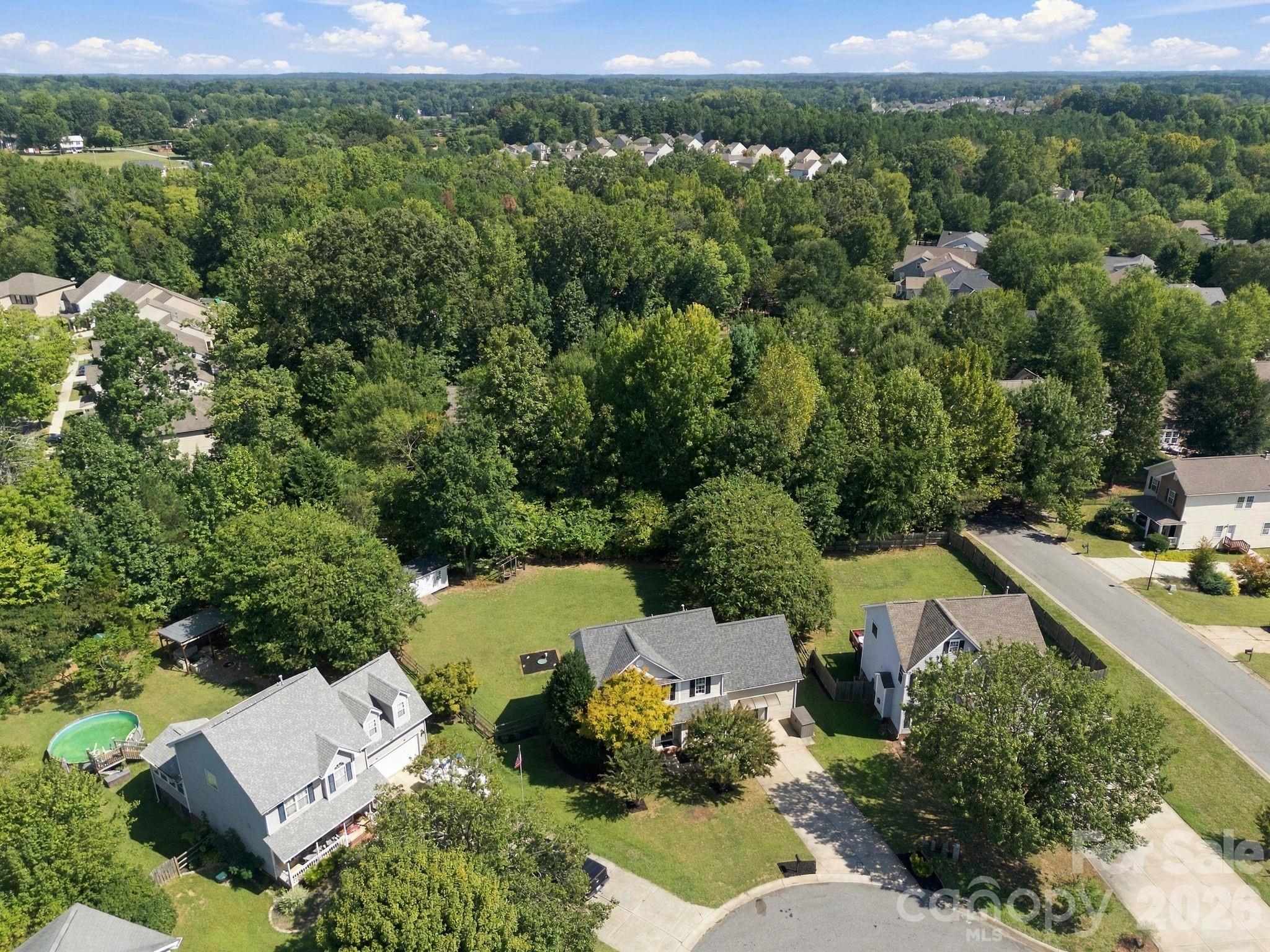 main property photo 40