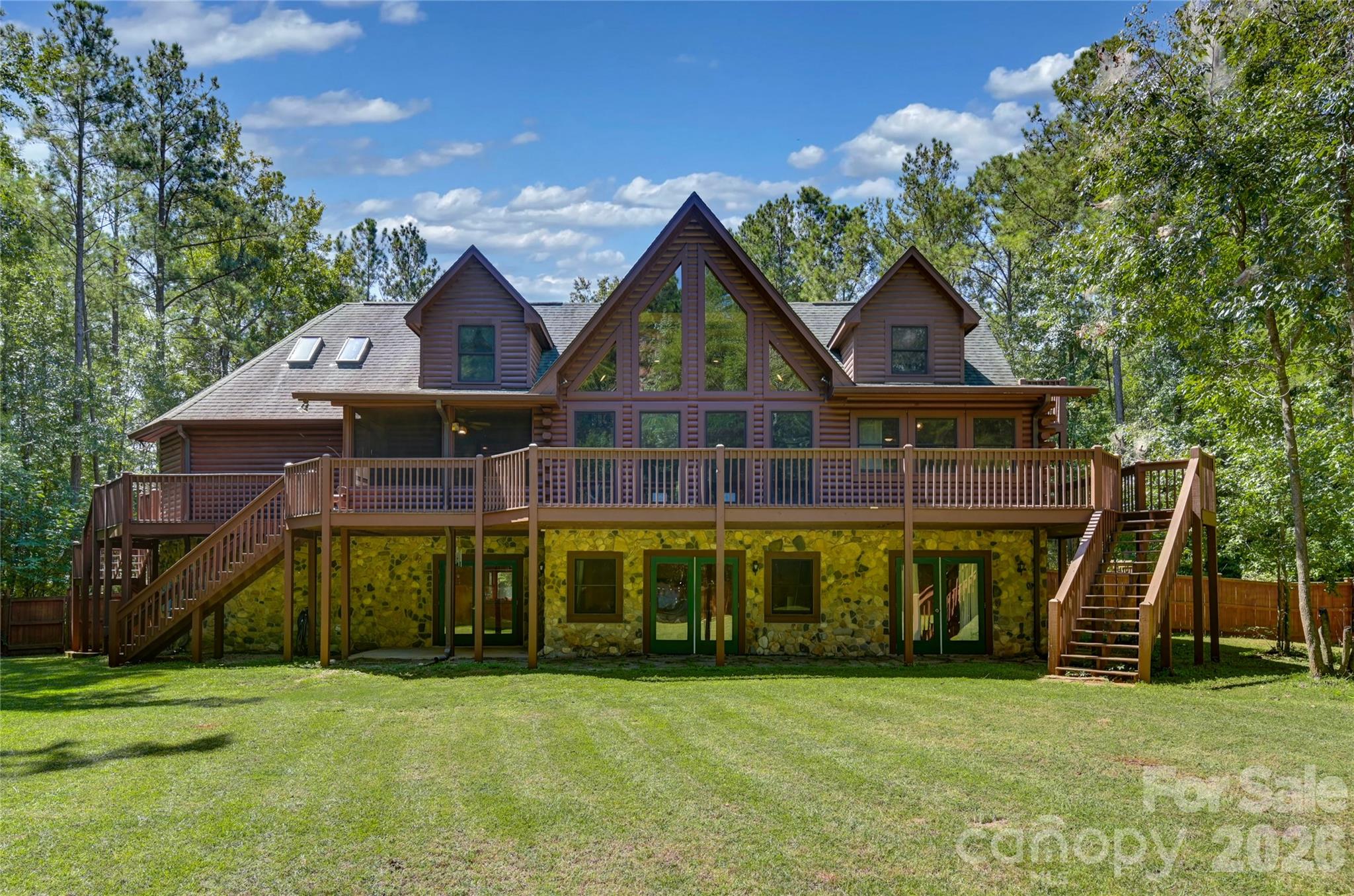 main property photo 40