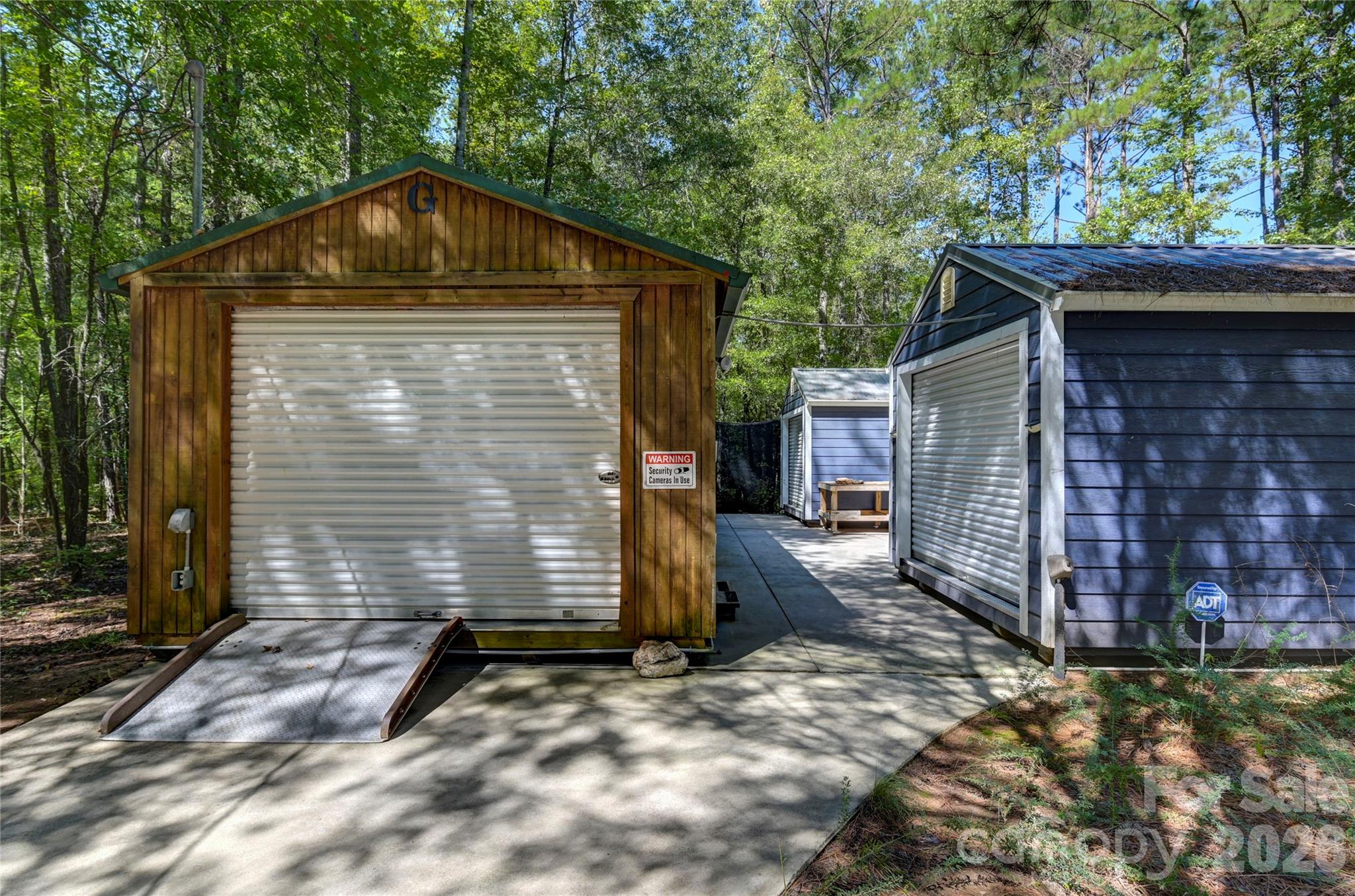 main property photo 44