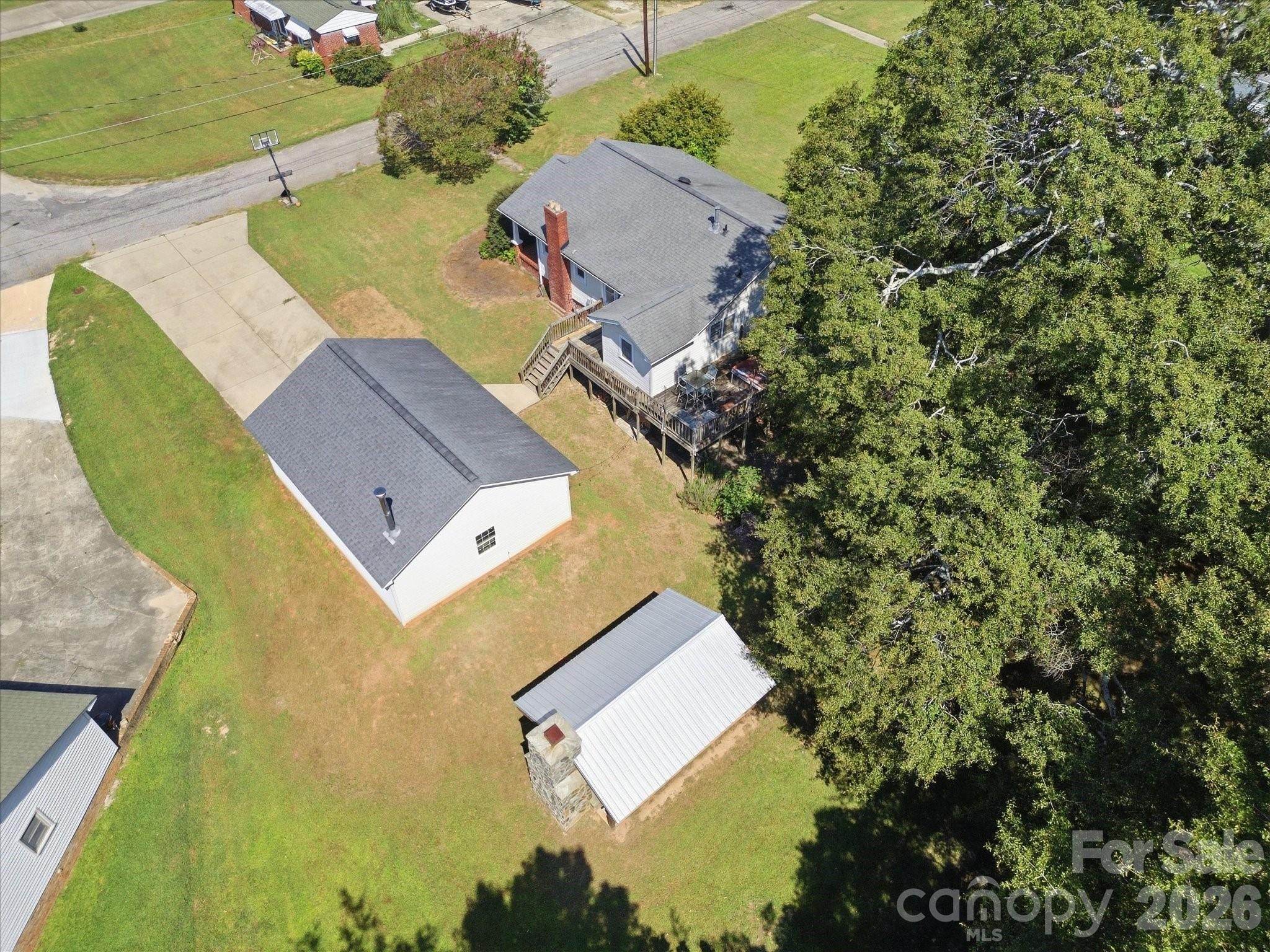 main property photo 42