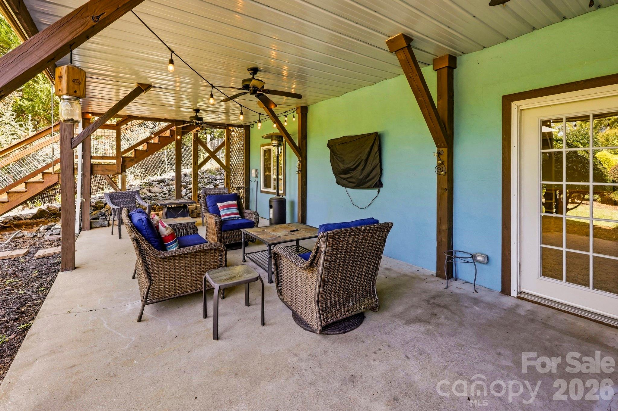 main property photo 33