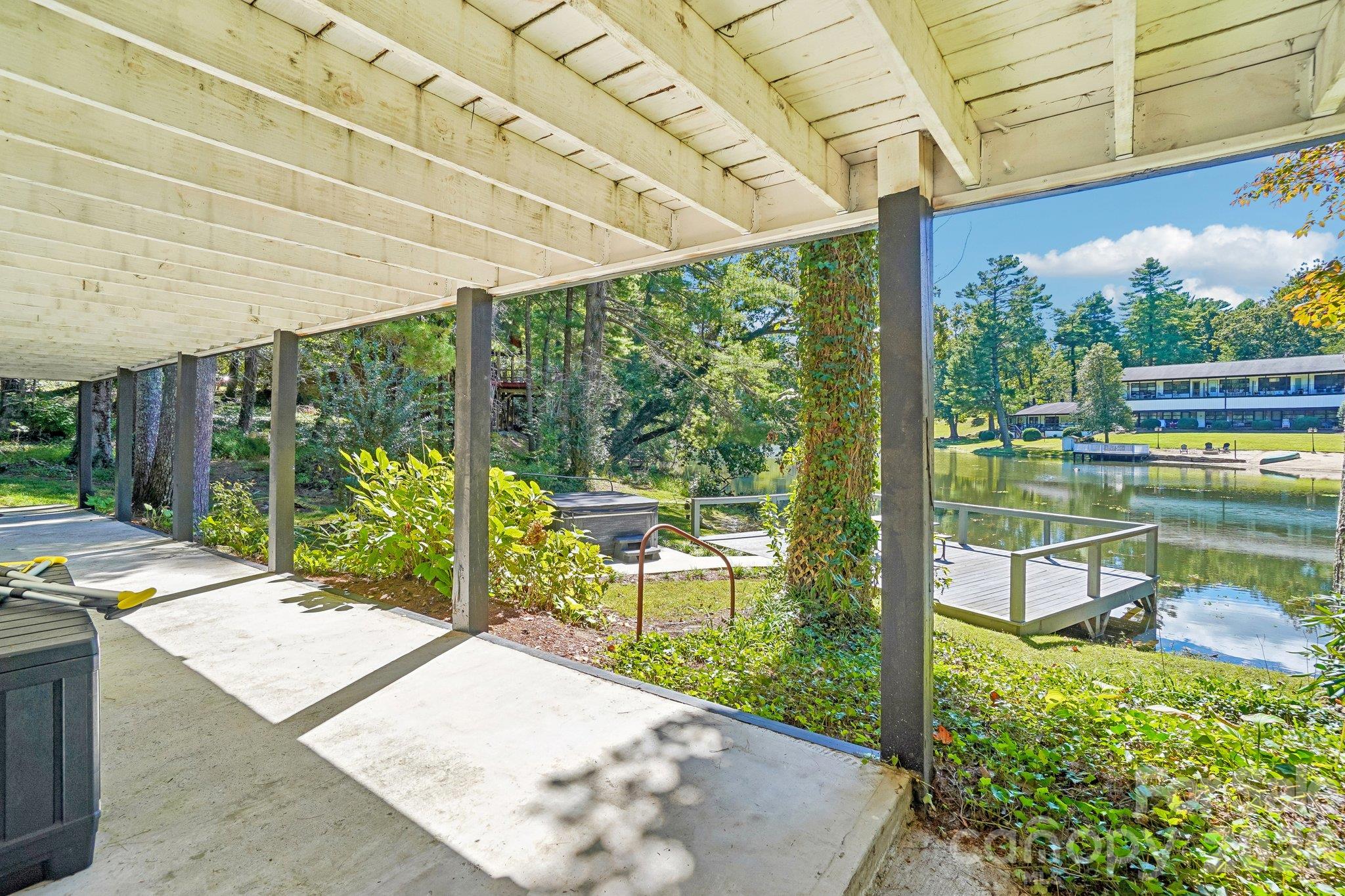 main property photo 30
