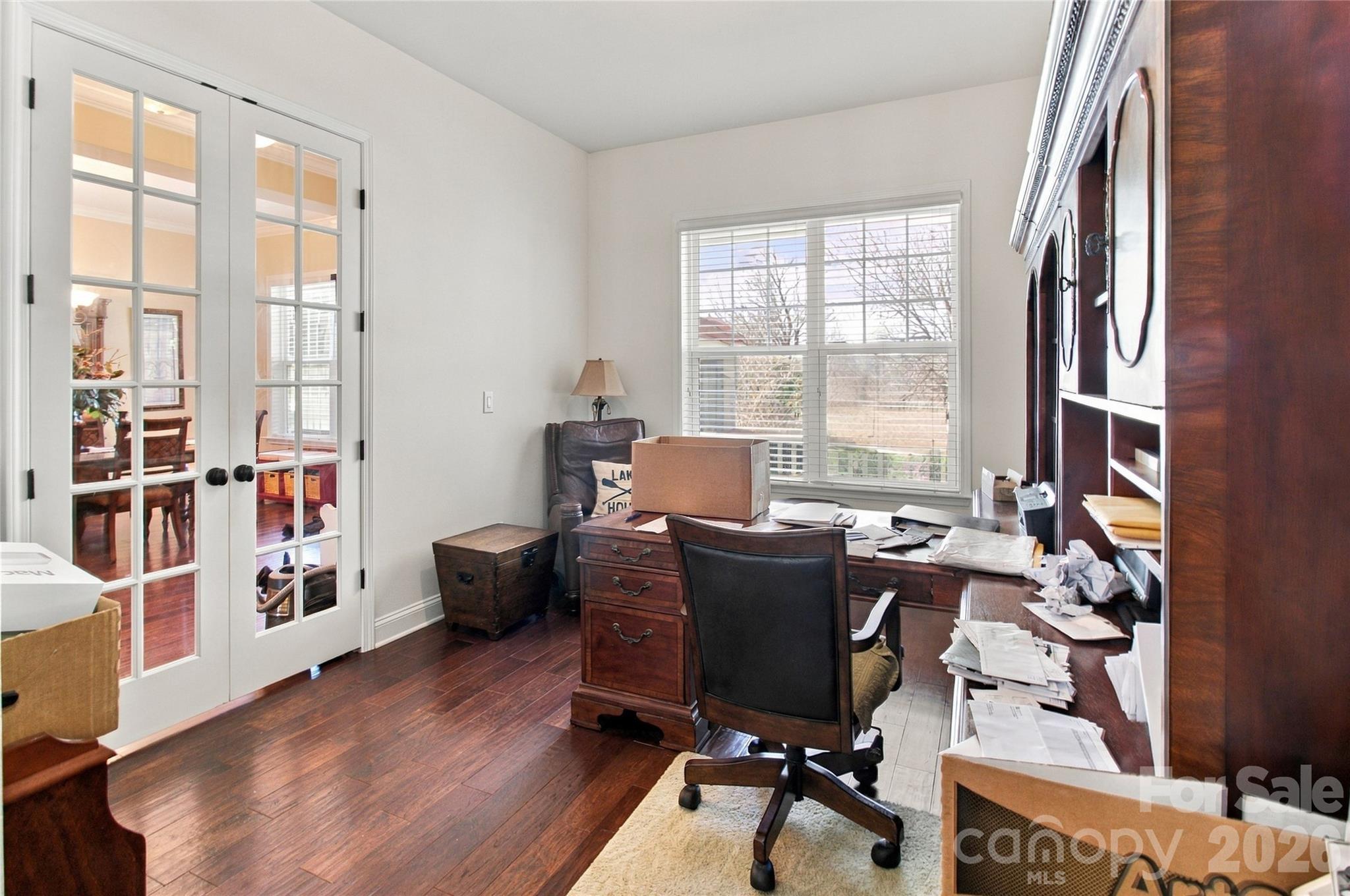 main property photo 10