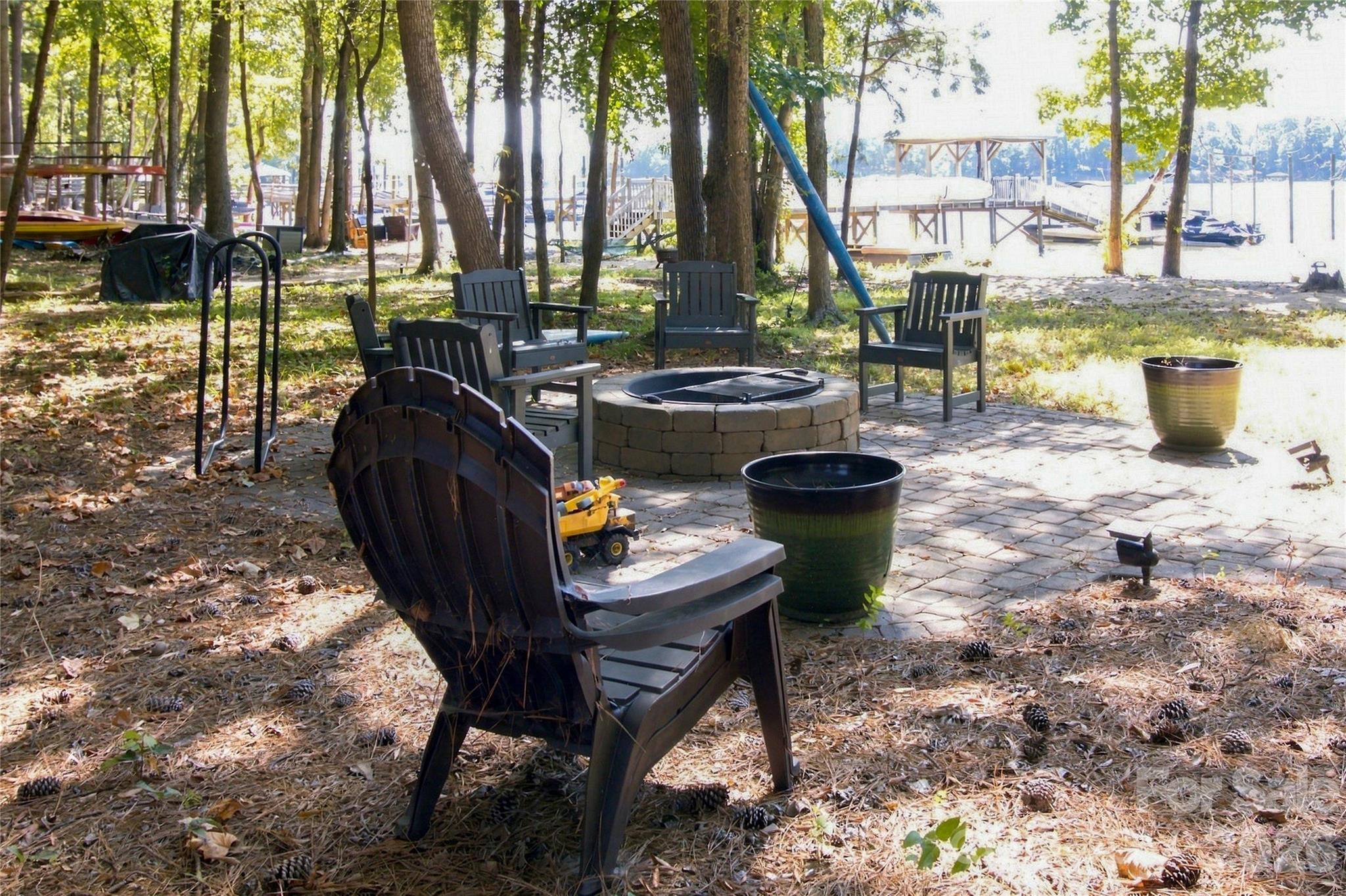 main property photo 40