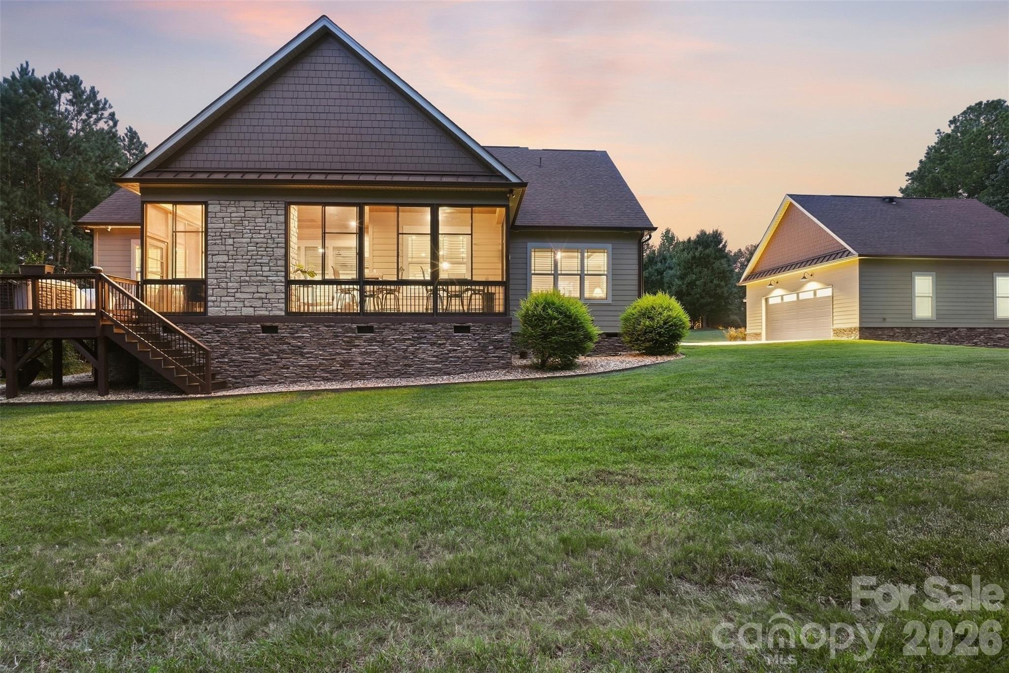 main property photo 40