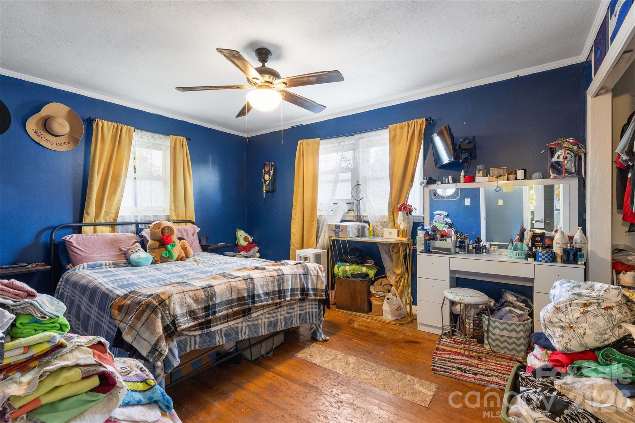 main property photo 12