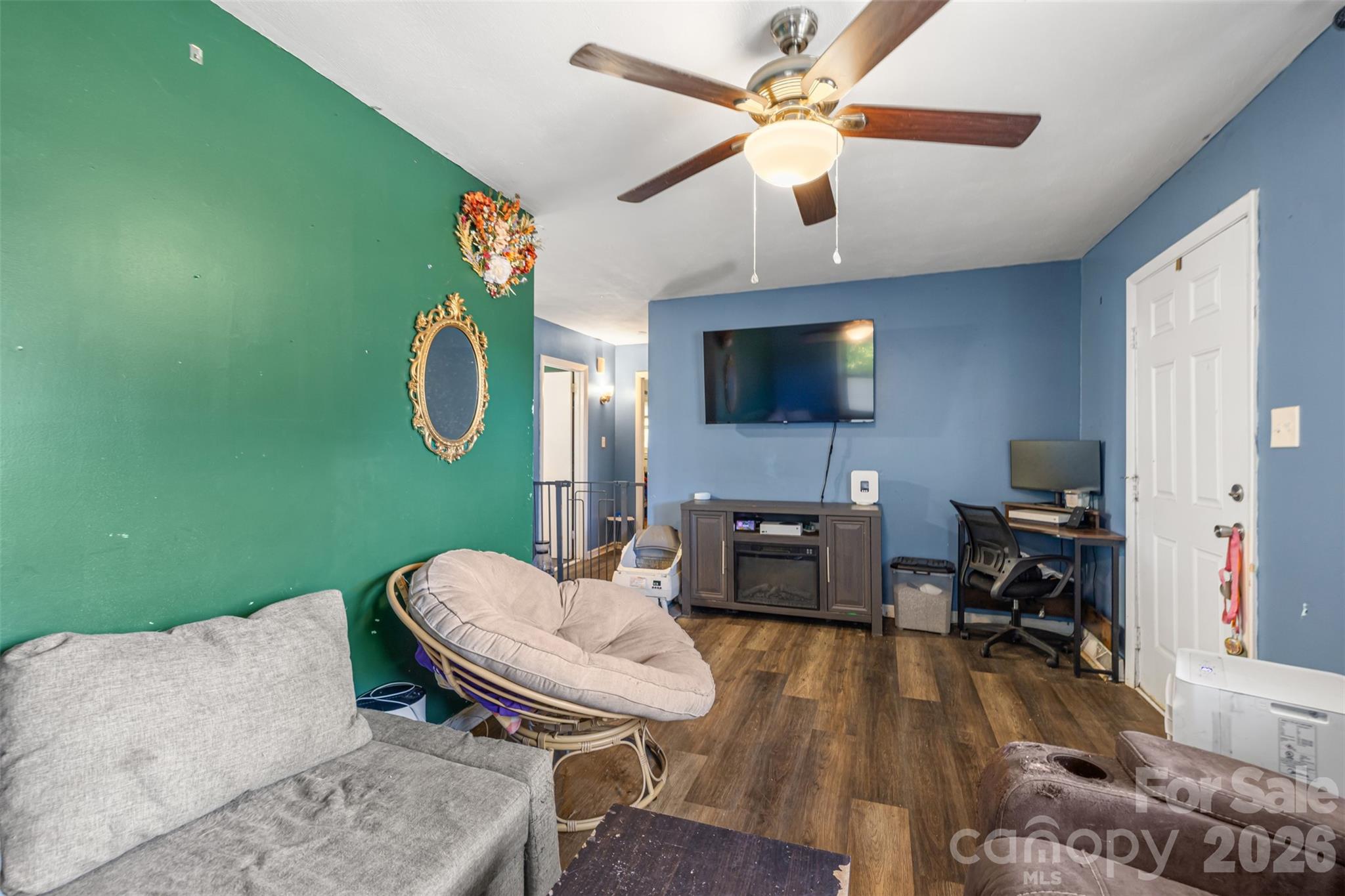 main property photo 5