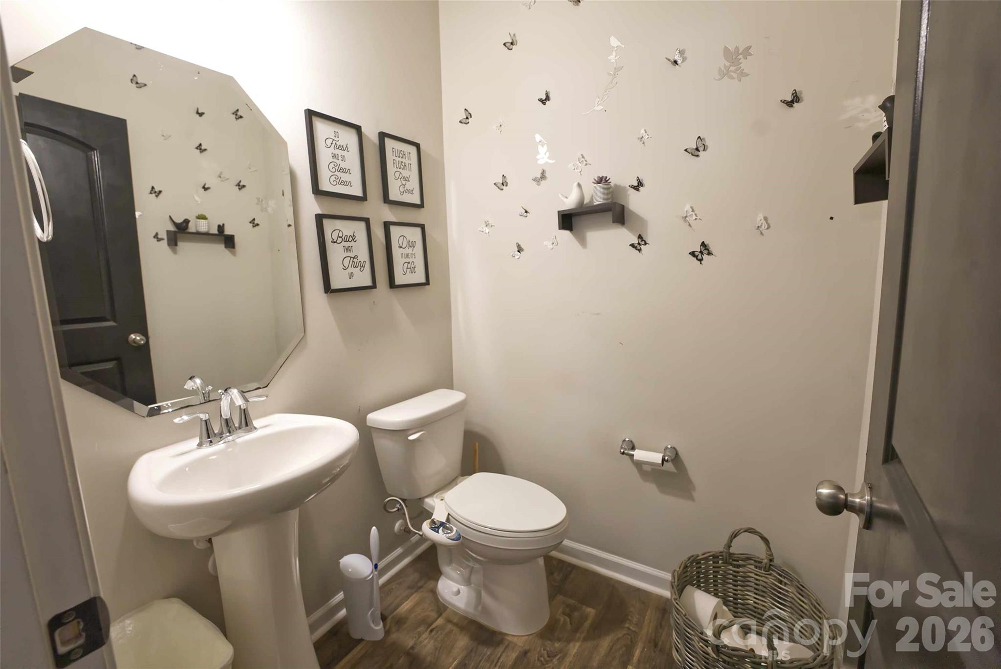 main property photo 9