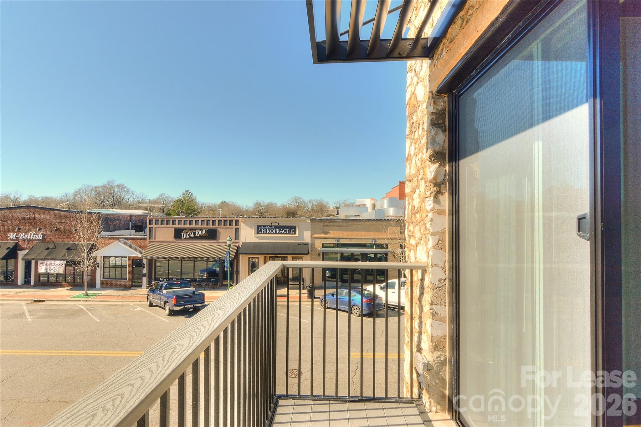 main property photo 17