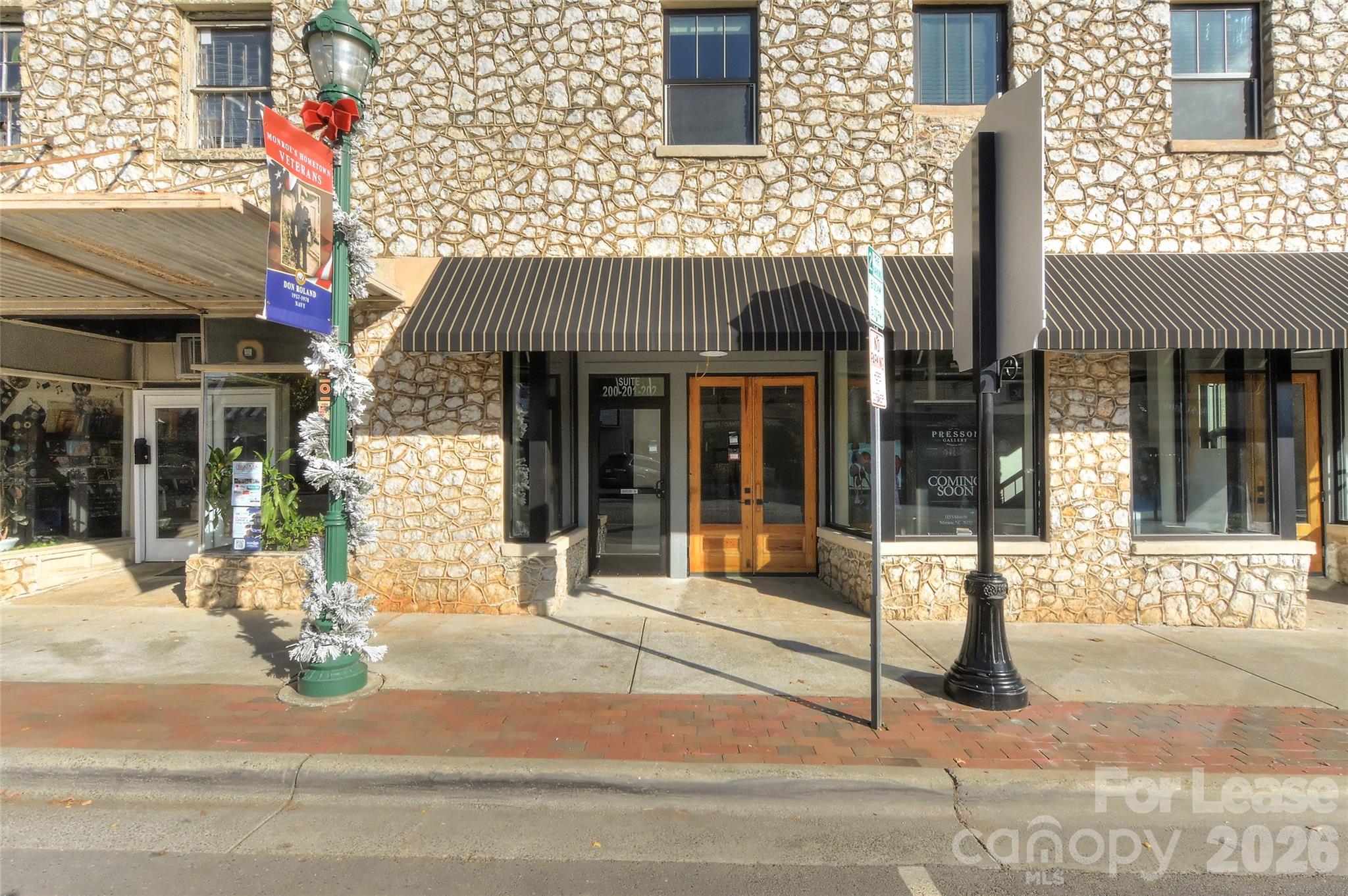 main property photo 18