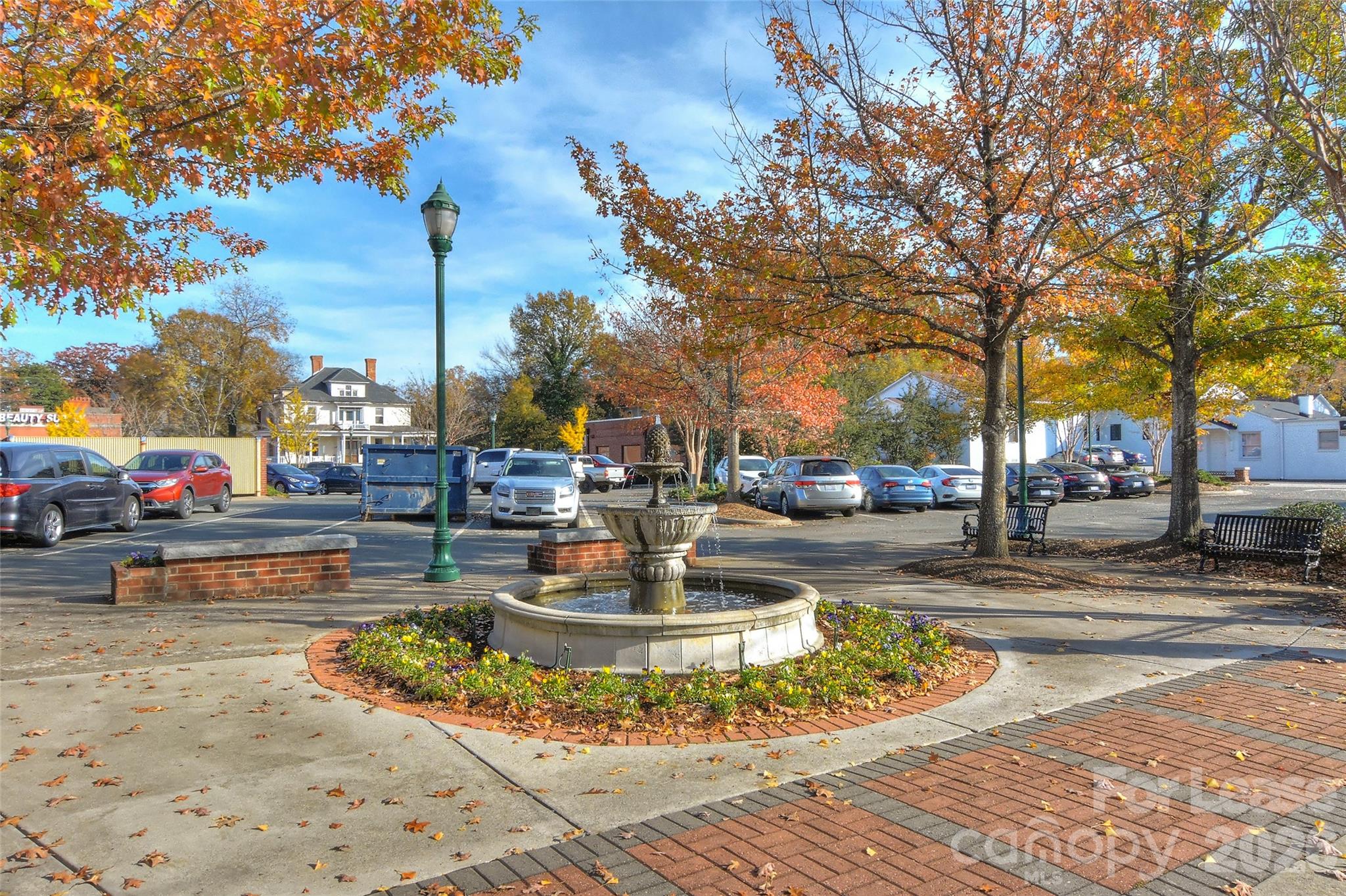 main property photo 23