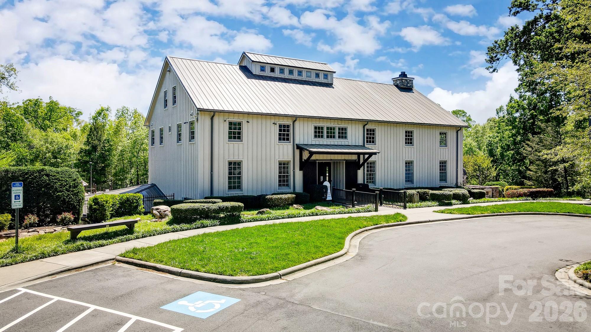main property photo 38