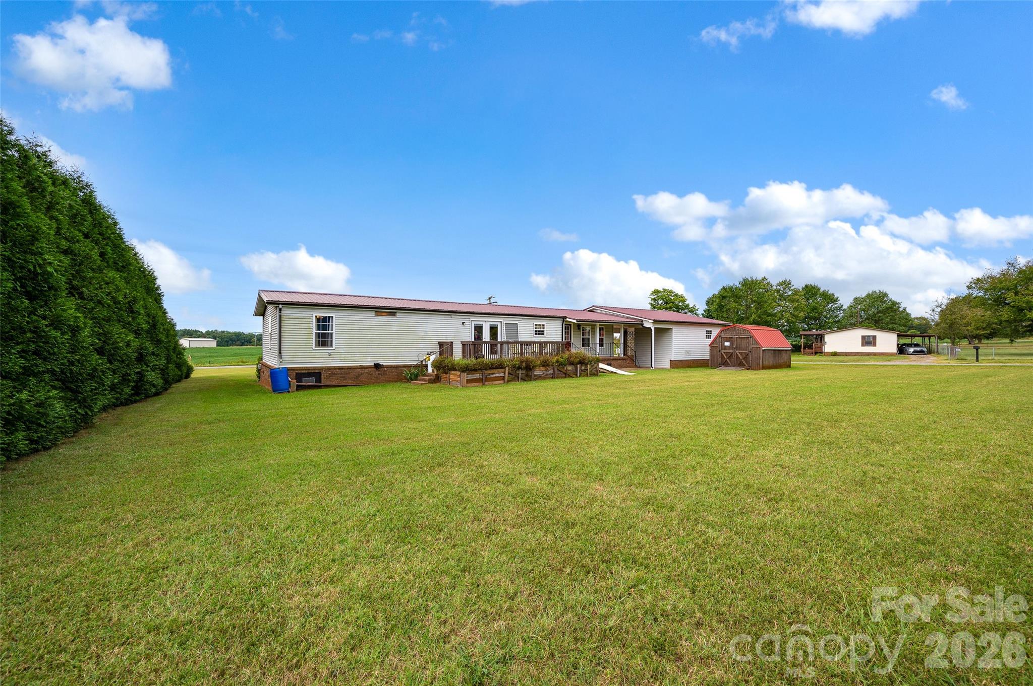 main property photo 25