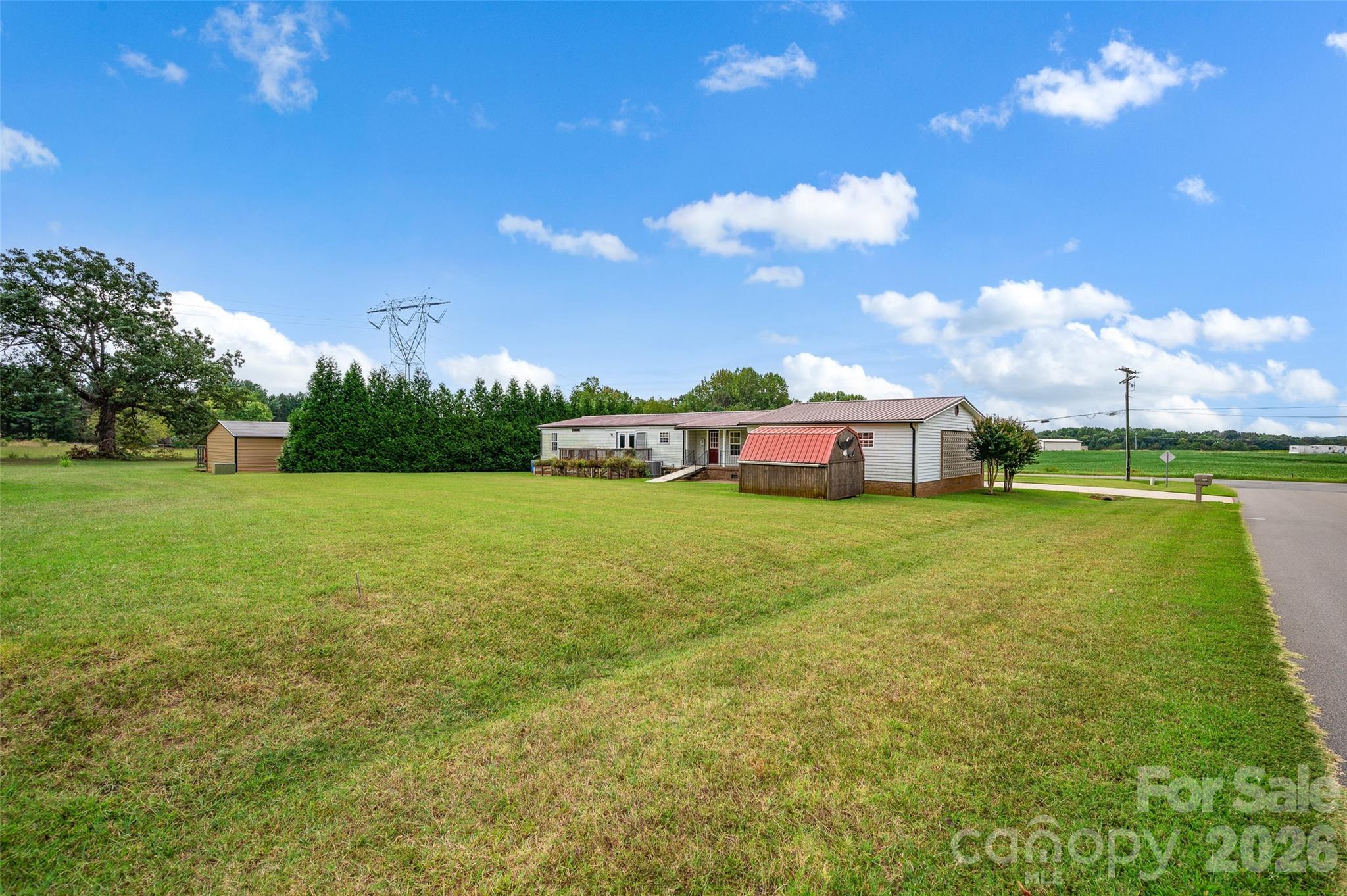 main property photo 26