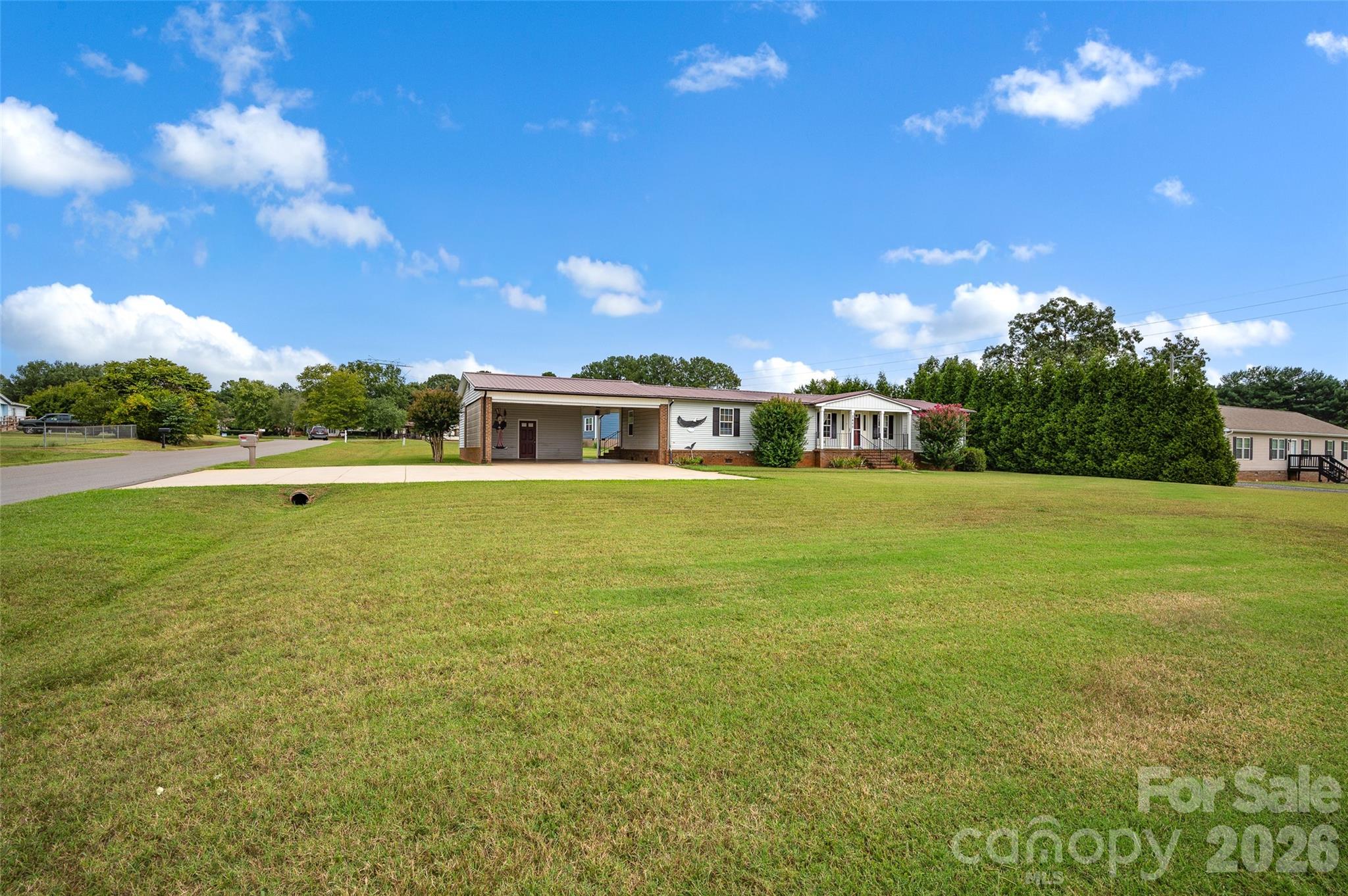 main property photo 3