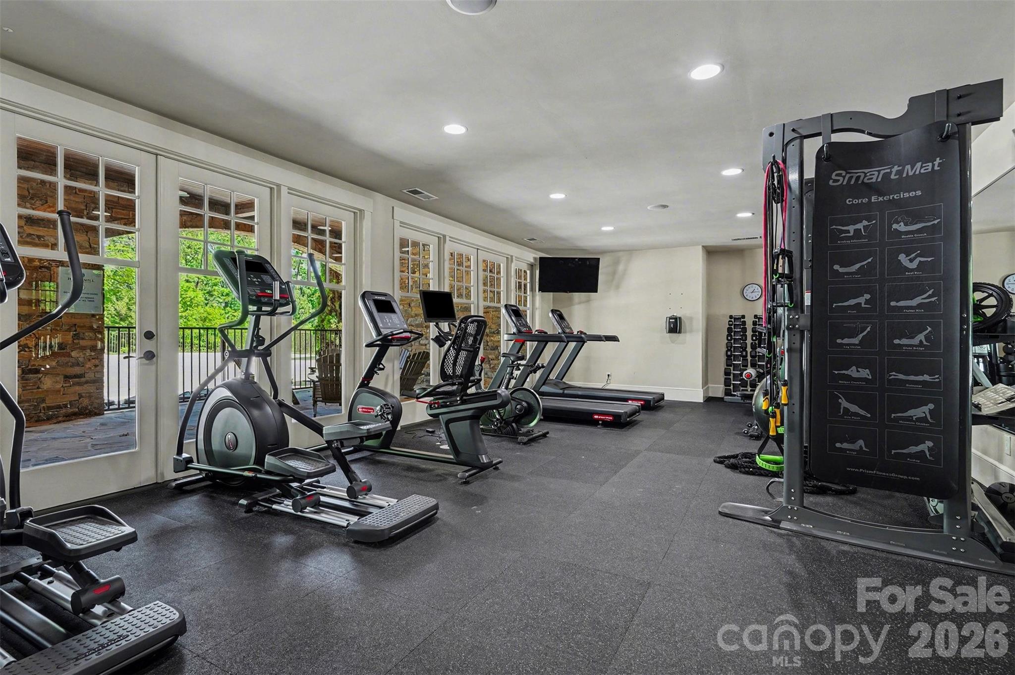 main property photo 40