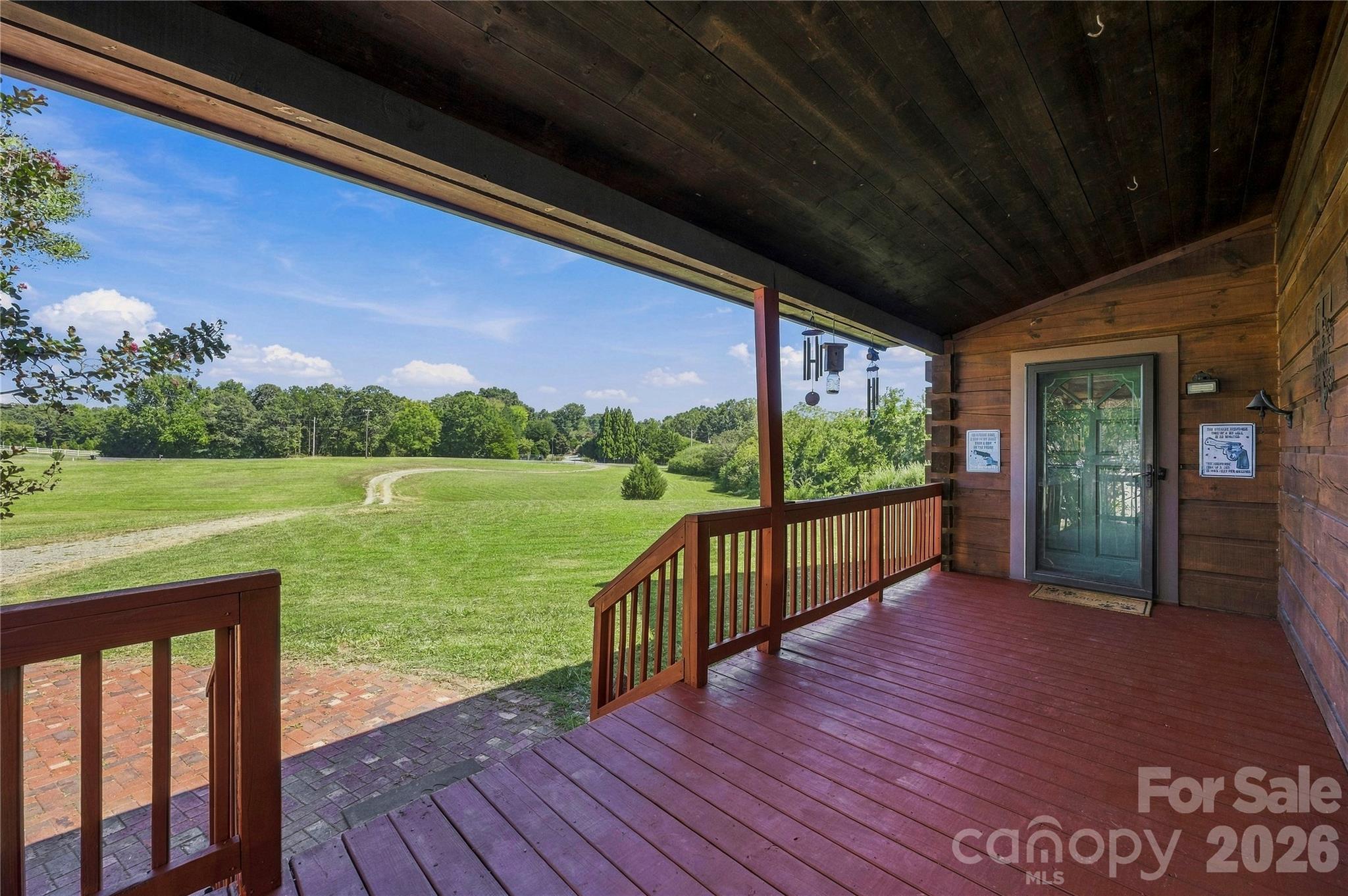main property photo 5