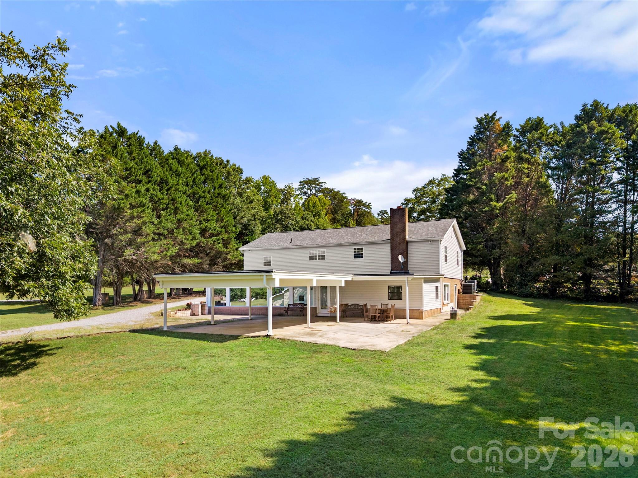 main property photo 30