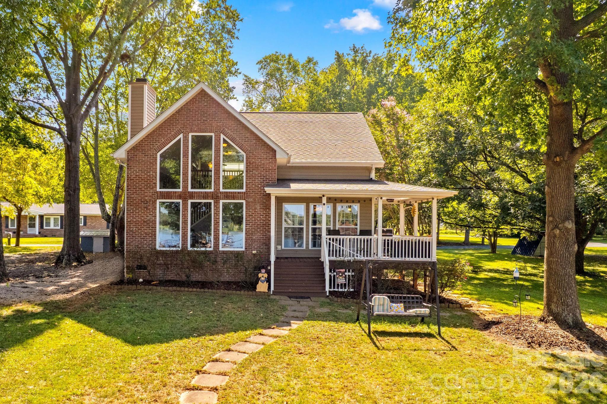 main property photo 30