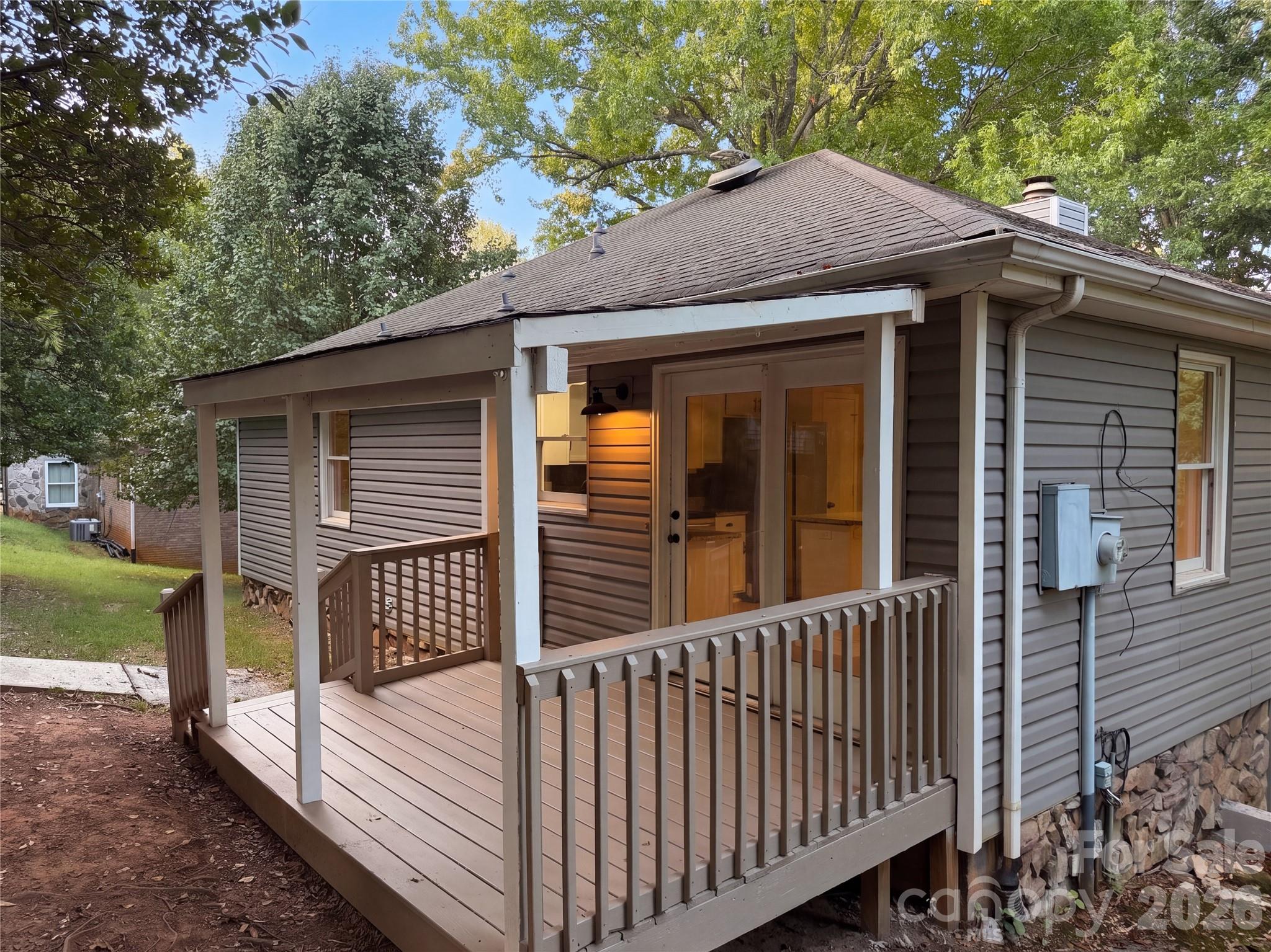 main property photo 5