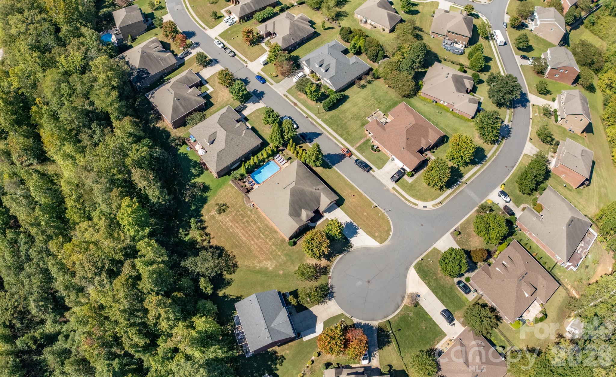 main property photo 45