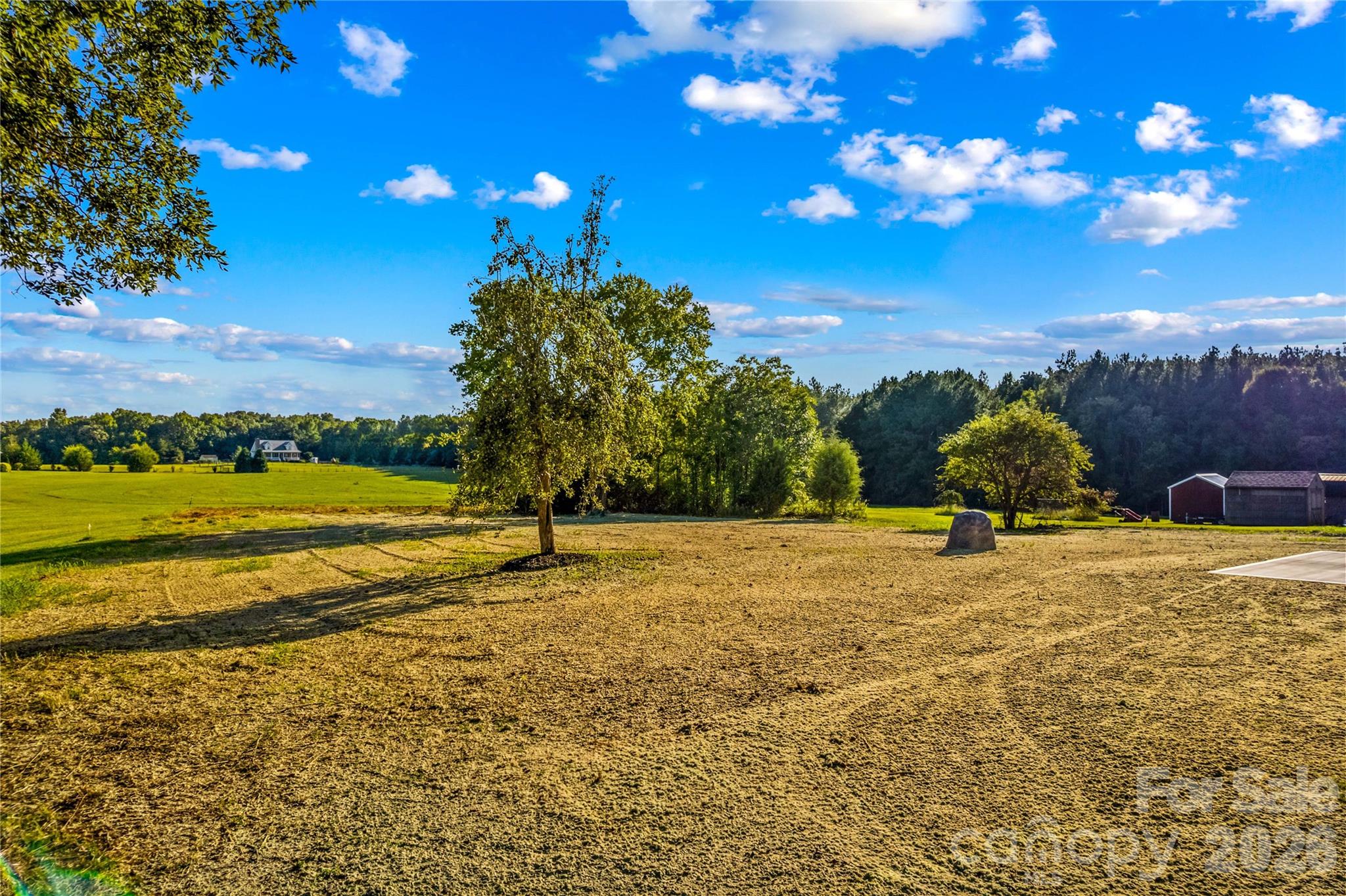 main property photo 35