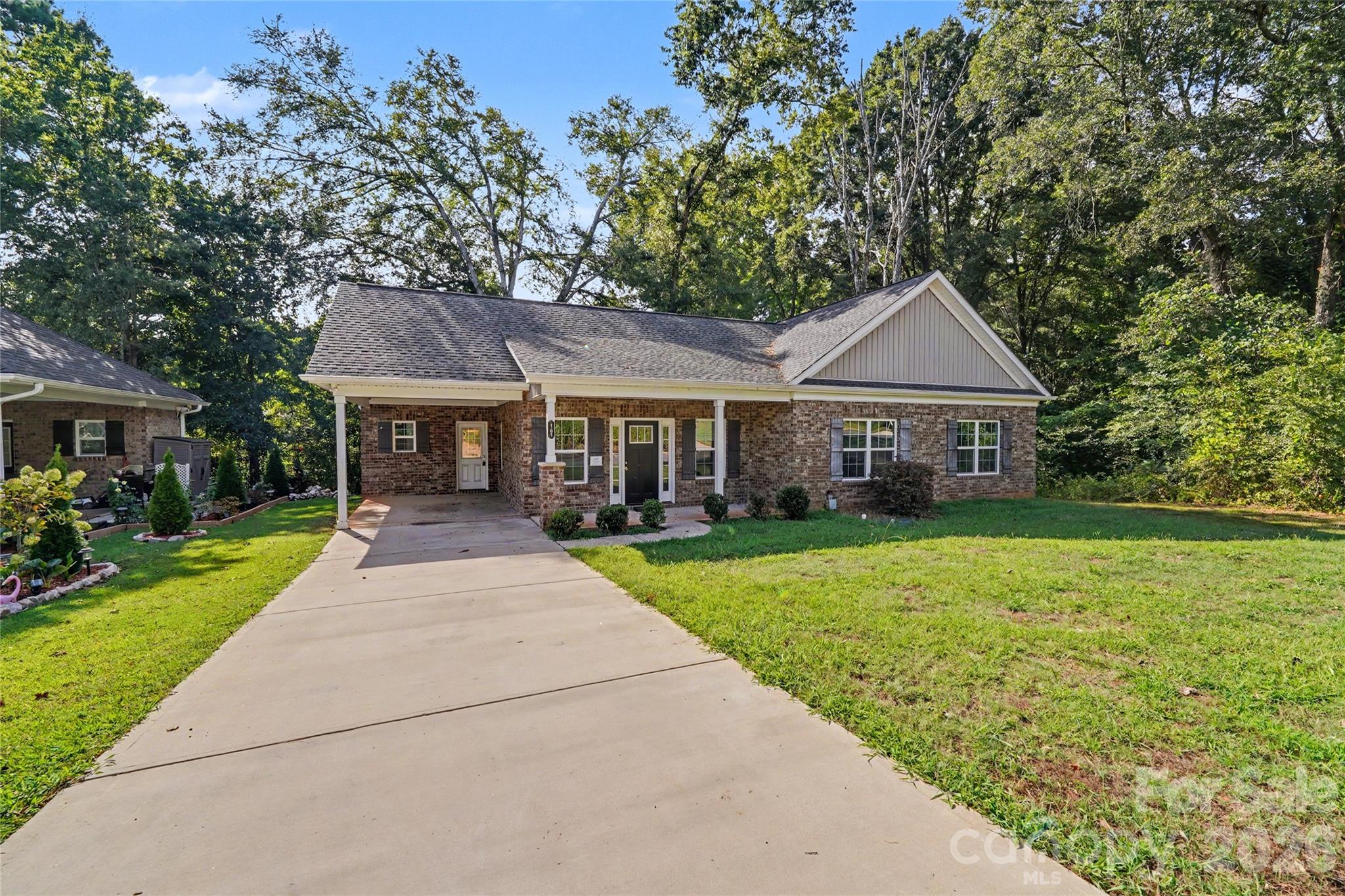 main property photo 24