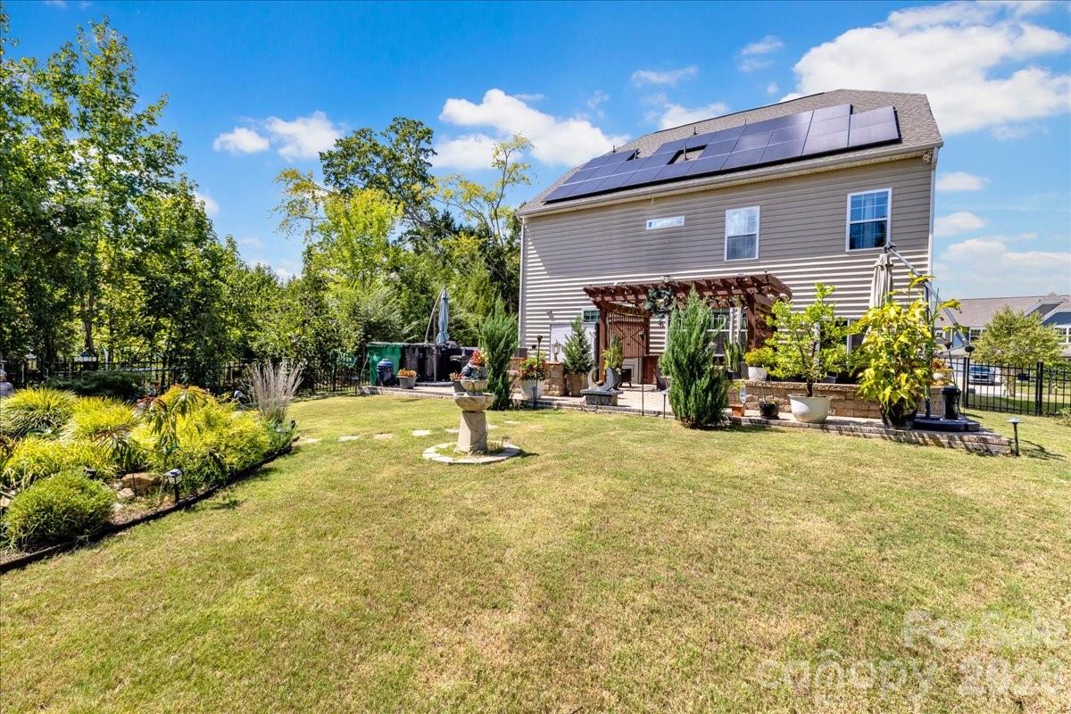 main property photo 30
