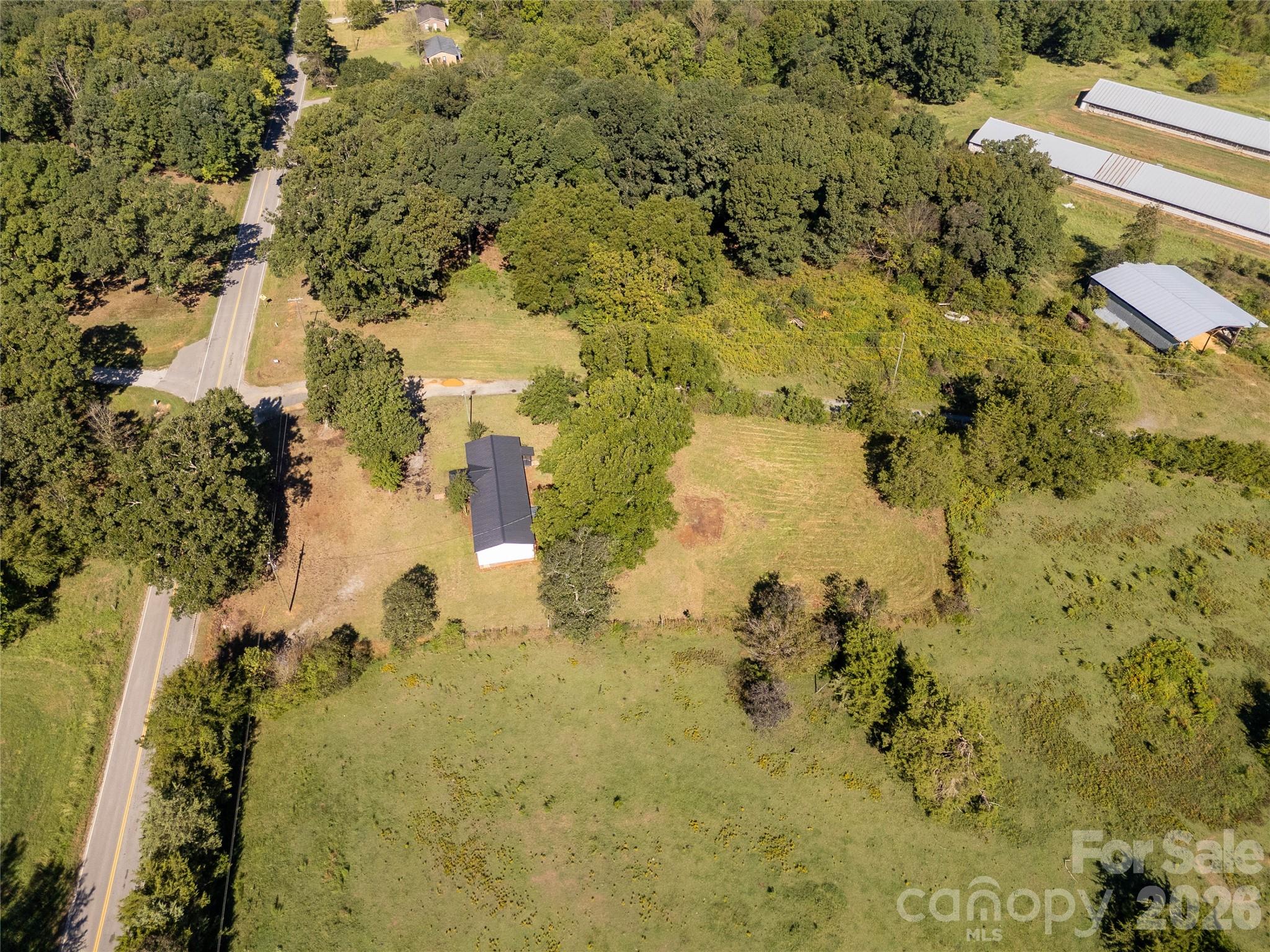 main property photo 34