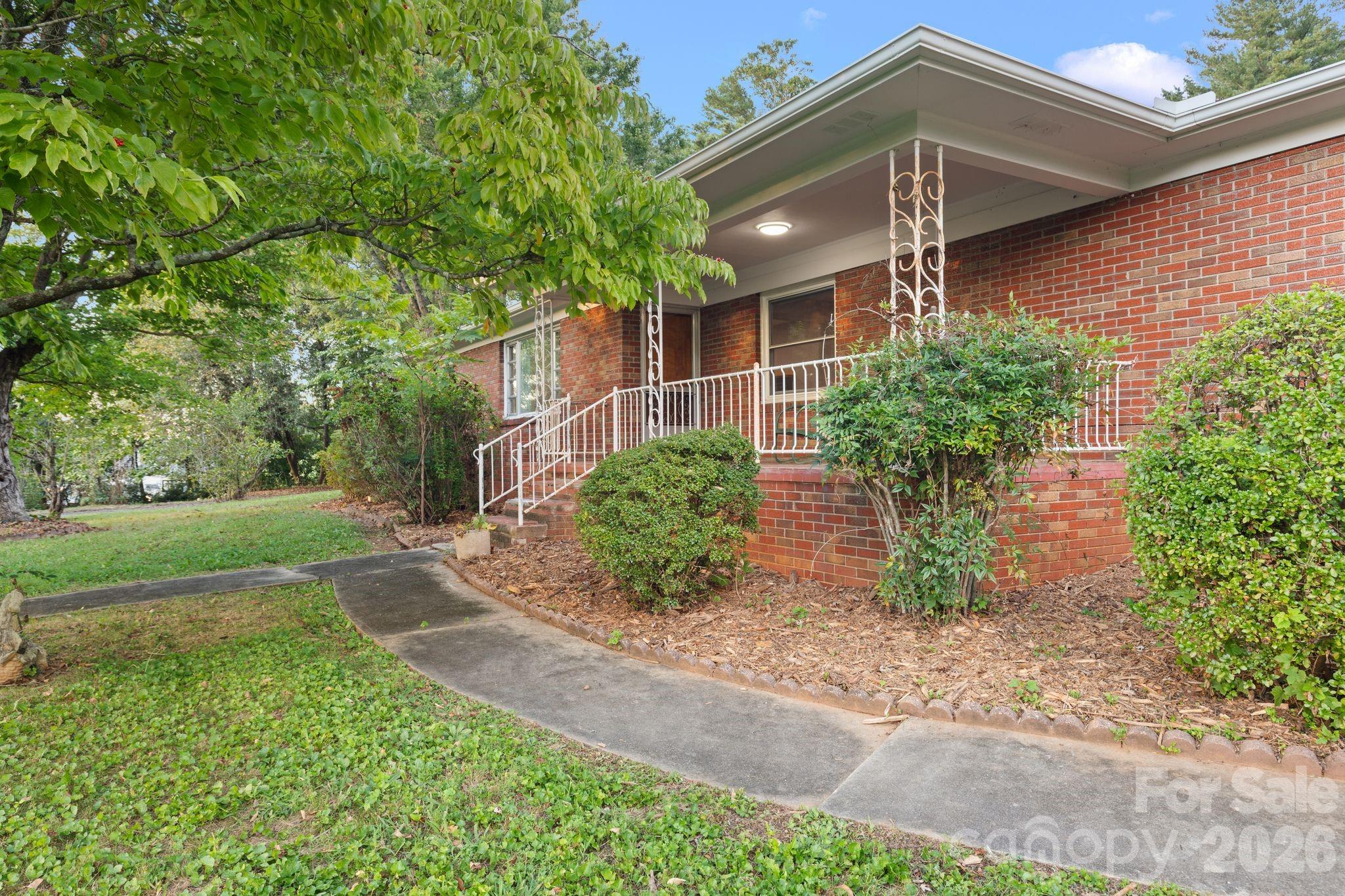 main property photo 26
