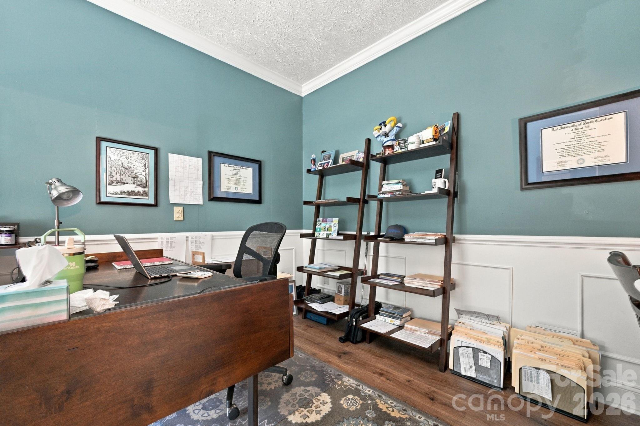 main property photo 33