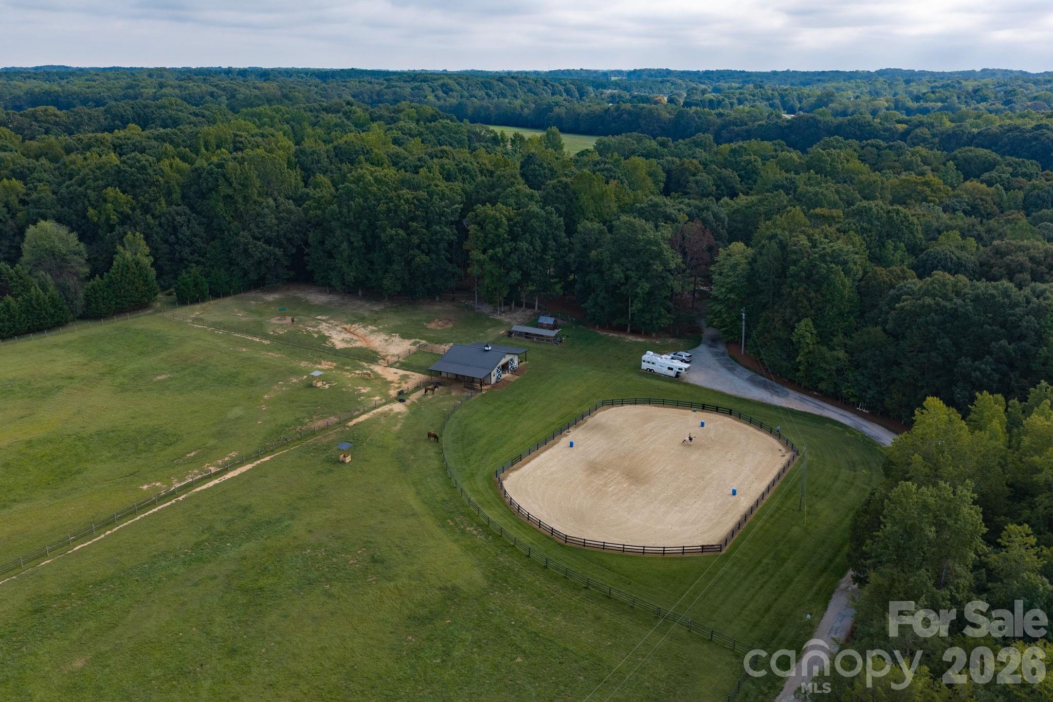 main property photo 6