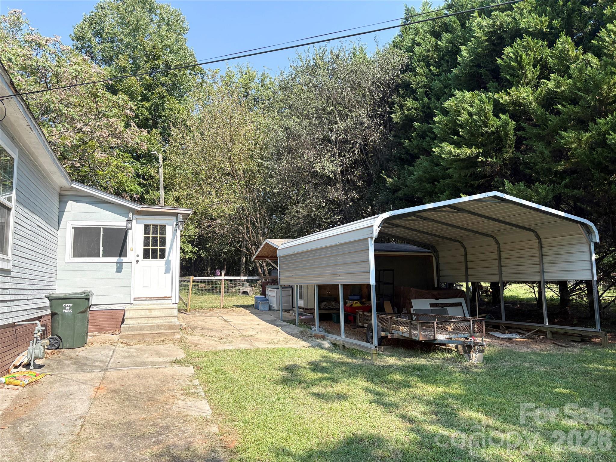 main property photo 15